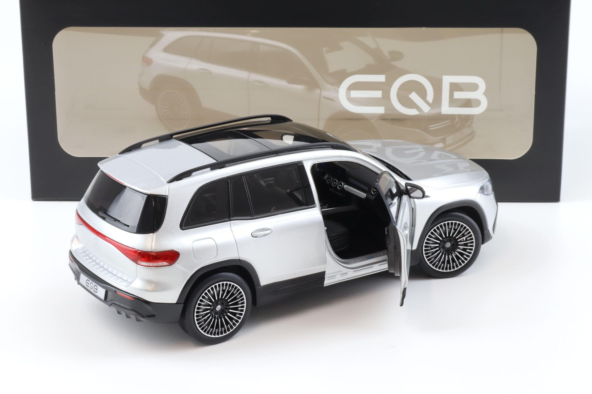 1:18 NZG Mercedes EQB AMG Line 2021 iridium silver metallic DEALER VERSION