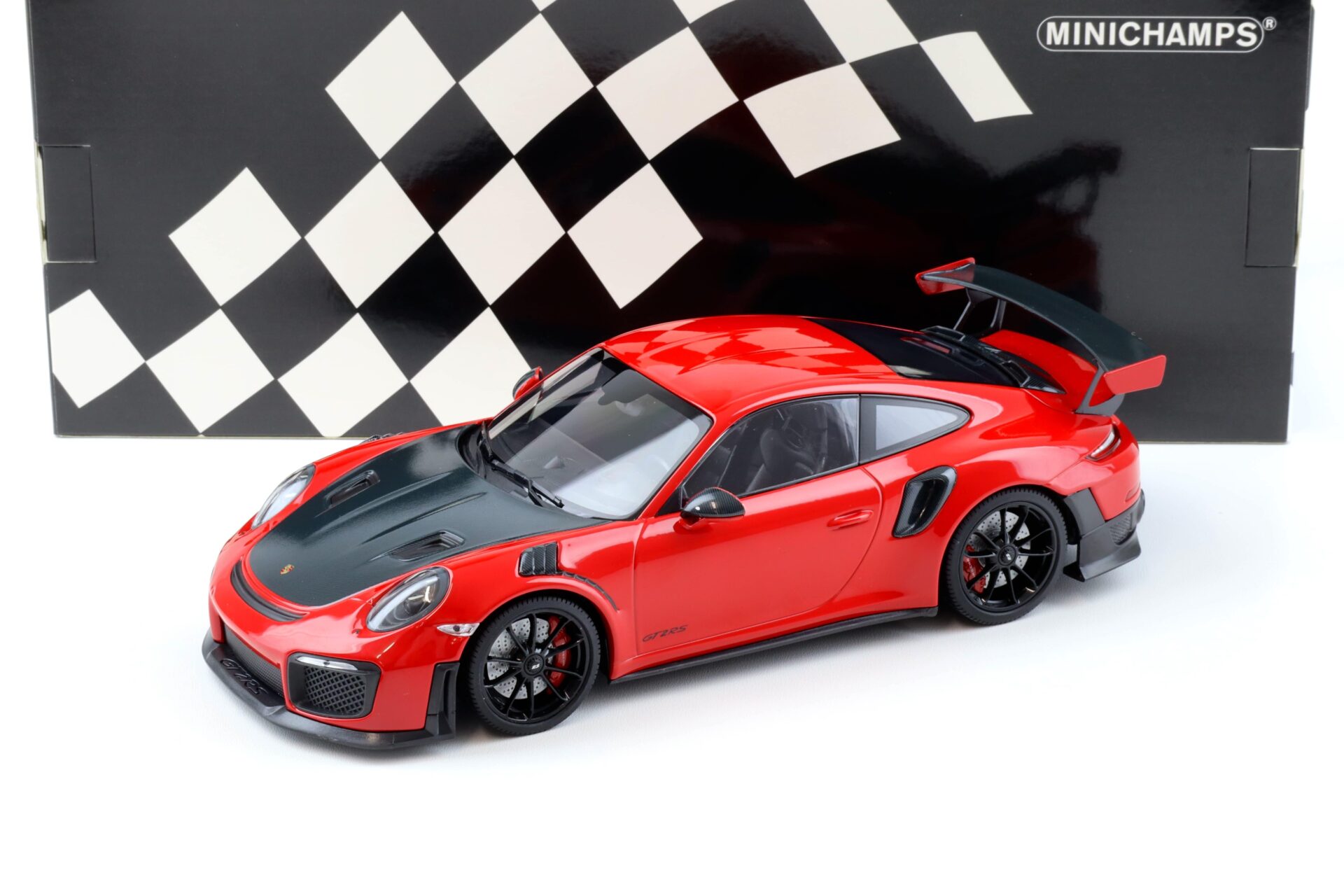 ID 91280 orig.jpg 1:18 Minichamps Porsche 911 (991.2) GT2 RS red with black wheels 2018