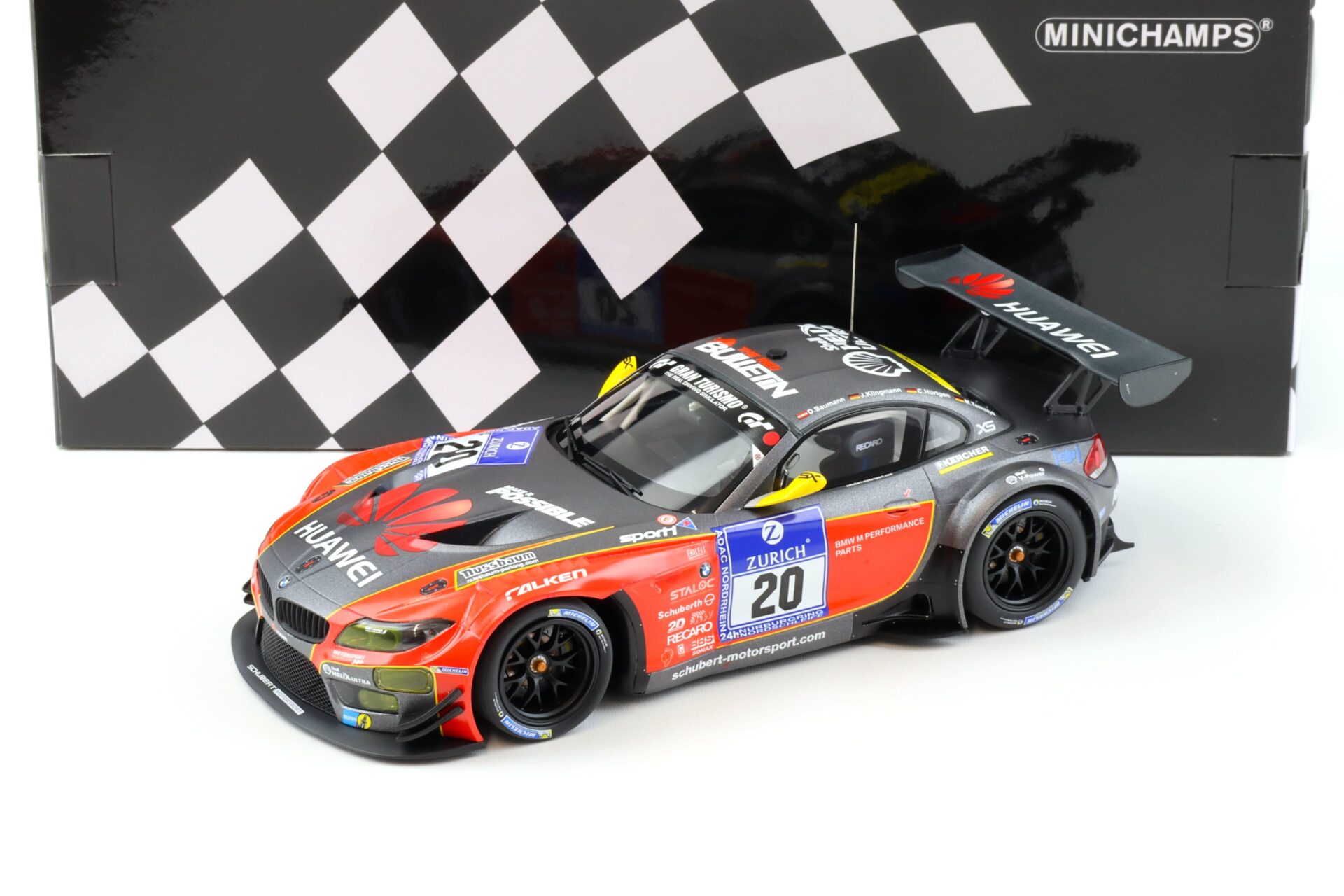 1:18 Minichamps BMW Z4 GT3 Trophy Team Schubert 24h Nürburgring 2015 Baumann/Hürtgen