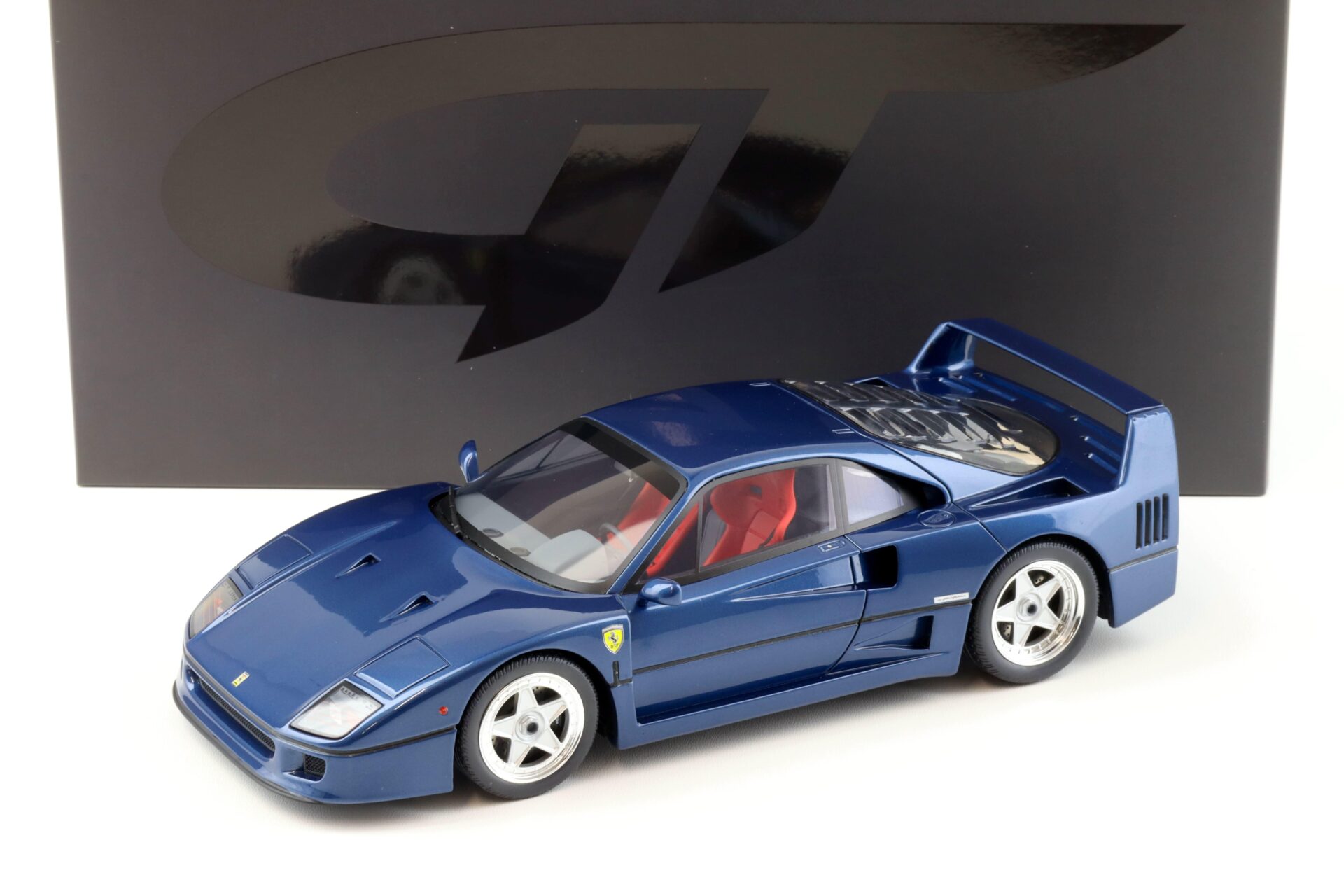 ID 91549 orig.jpg 1:18 GT Spirit GT914 Ferrari F40 blue metallic 1987