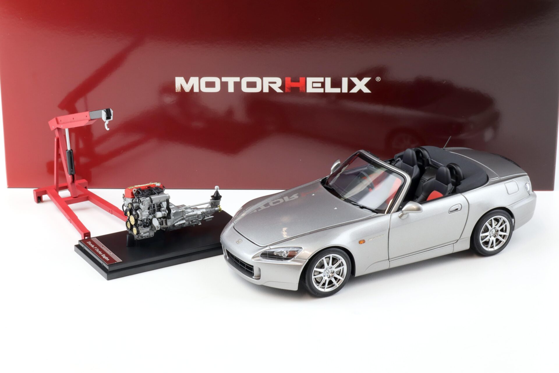 ID 91950 orig.jpg 1:18 Motorhelix Honda S2000 (AP2) silver metallic + engine Diecast M85108