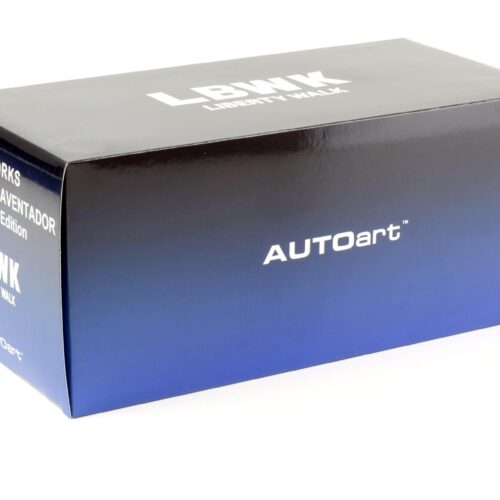 1:18 AUTOart Liberty Walk LB-WORKS Lamborghini Aventador metallic white/ carbon bonnet 79241