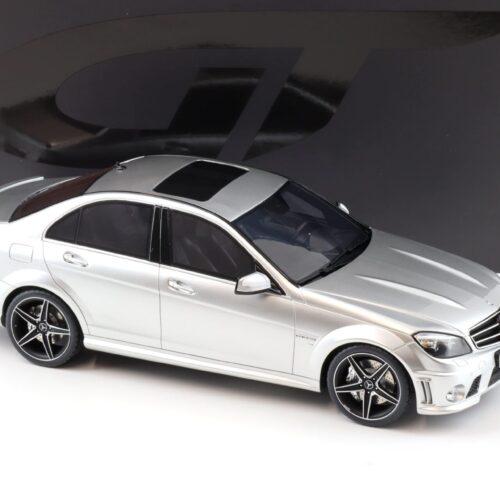 1:18 GT Spirit GT462 Mercedes C63 AMG W204 Sedan Iridium silver 2007 - Image 2