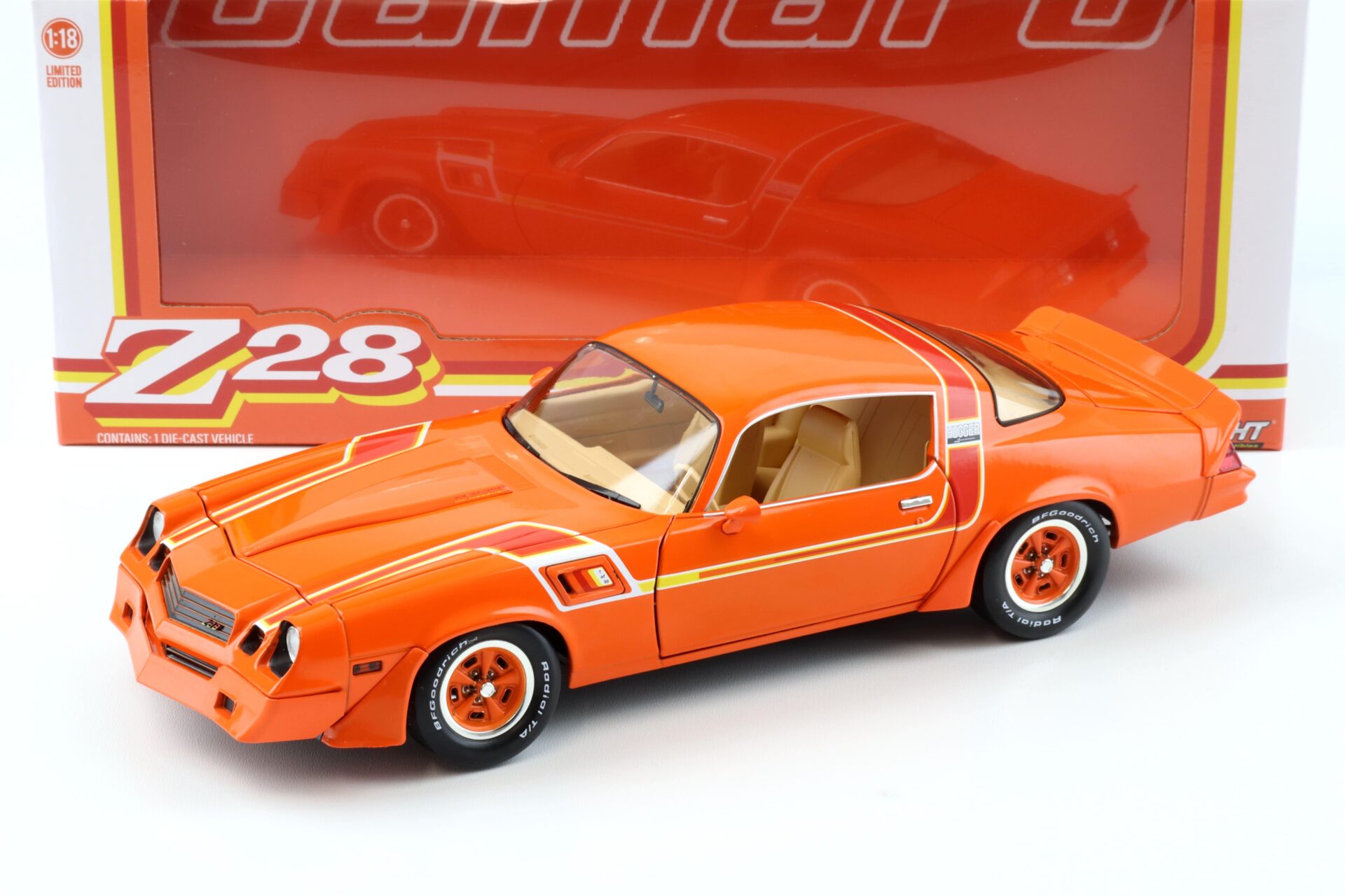 ID 92591 orig.jpg 1:18 Greenlight 1980 Chevrolet Camaro Z28 Coupe Hugger Edition orange