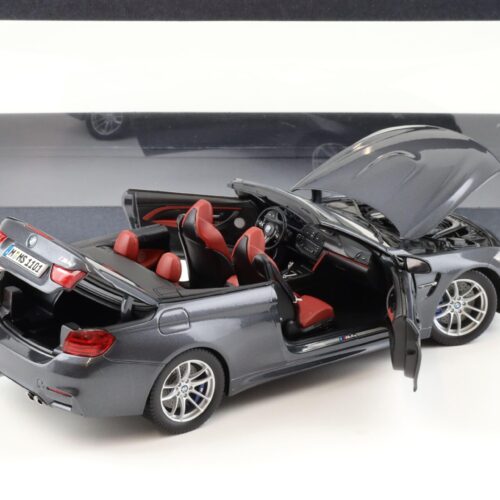 1:18 Paragon BMW M4 F82 Convertible Mineral gray DEALER VERSION - Image 4