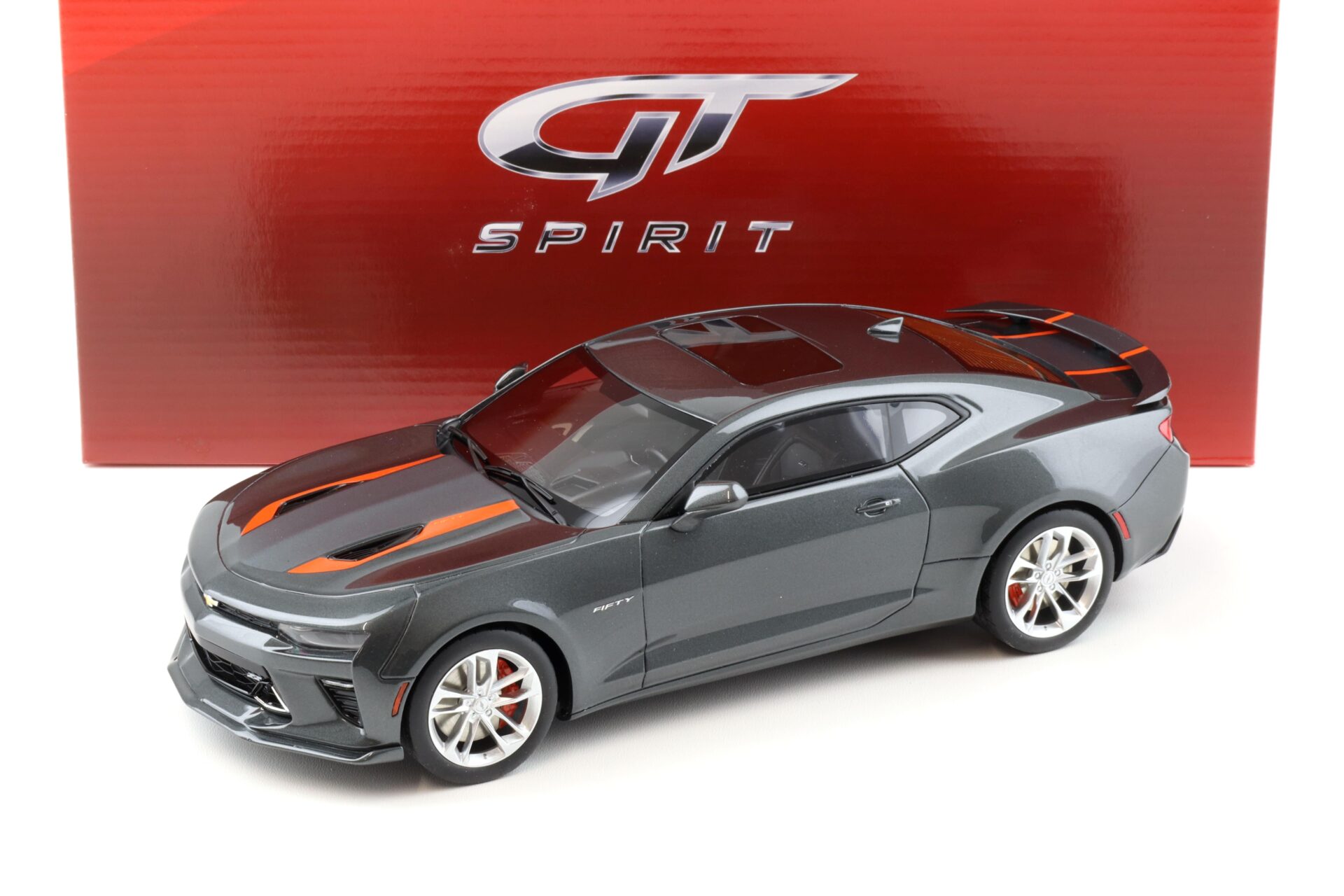 ID 92914 orig.jpg 1:18 GT Spirit GT191 Chevrolet Camaro SS Coupe 50th Anniversary grey metallic/ orange
