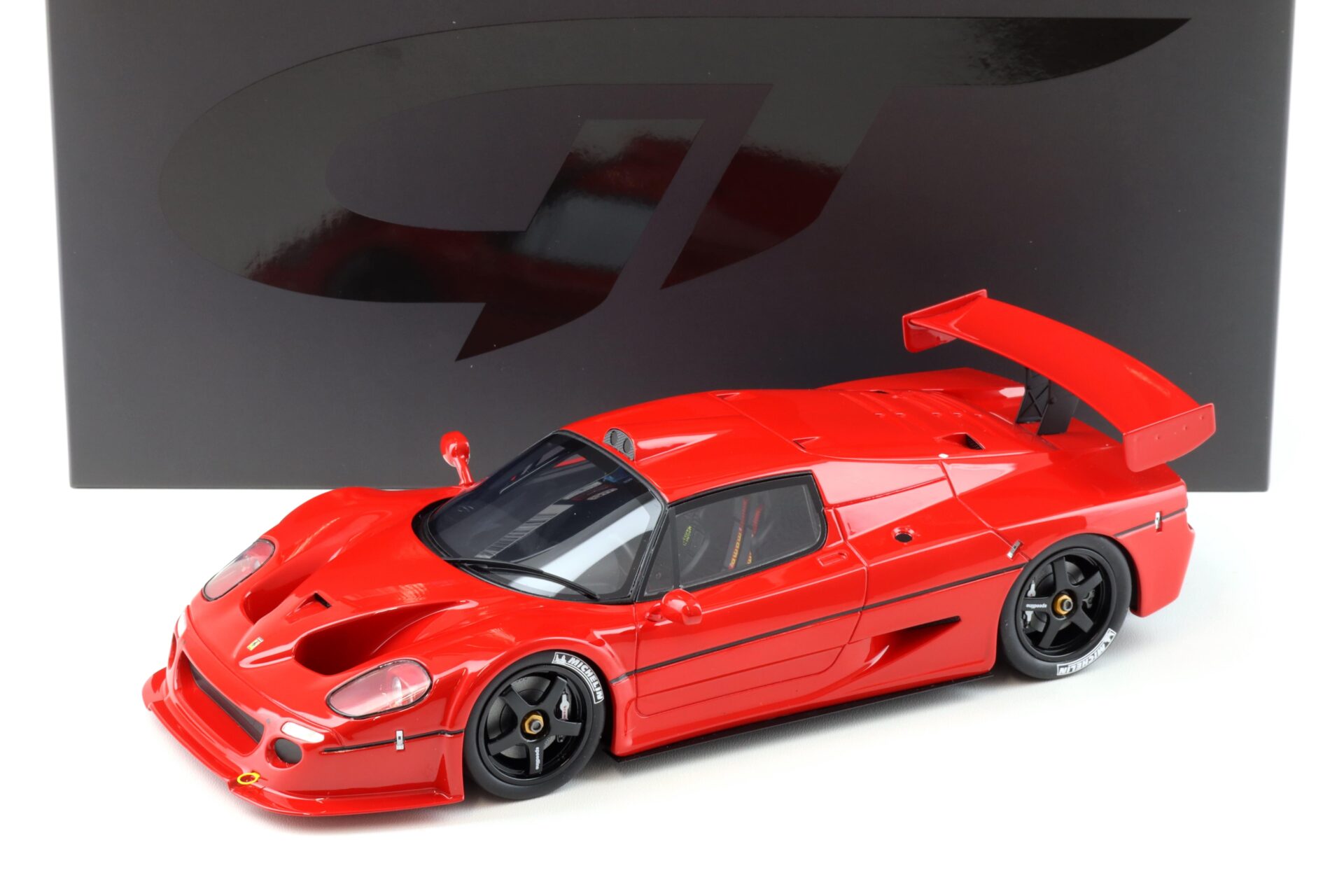 ID 92950 orig.jpg 1:18 GT Spirit GT467 Ferrari F50 GT Coupe 1996 Rosso Corsa red