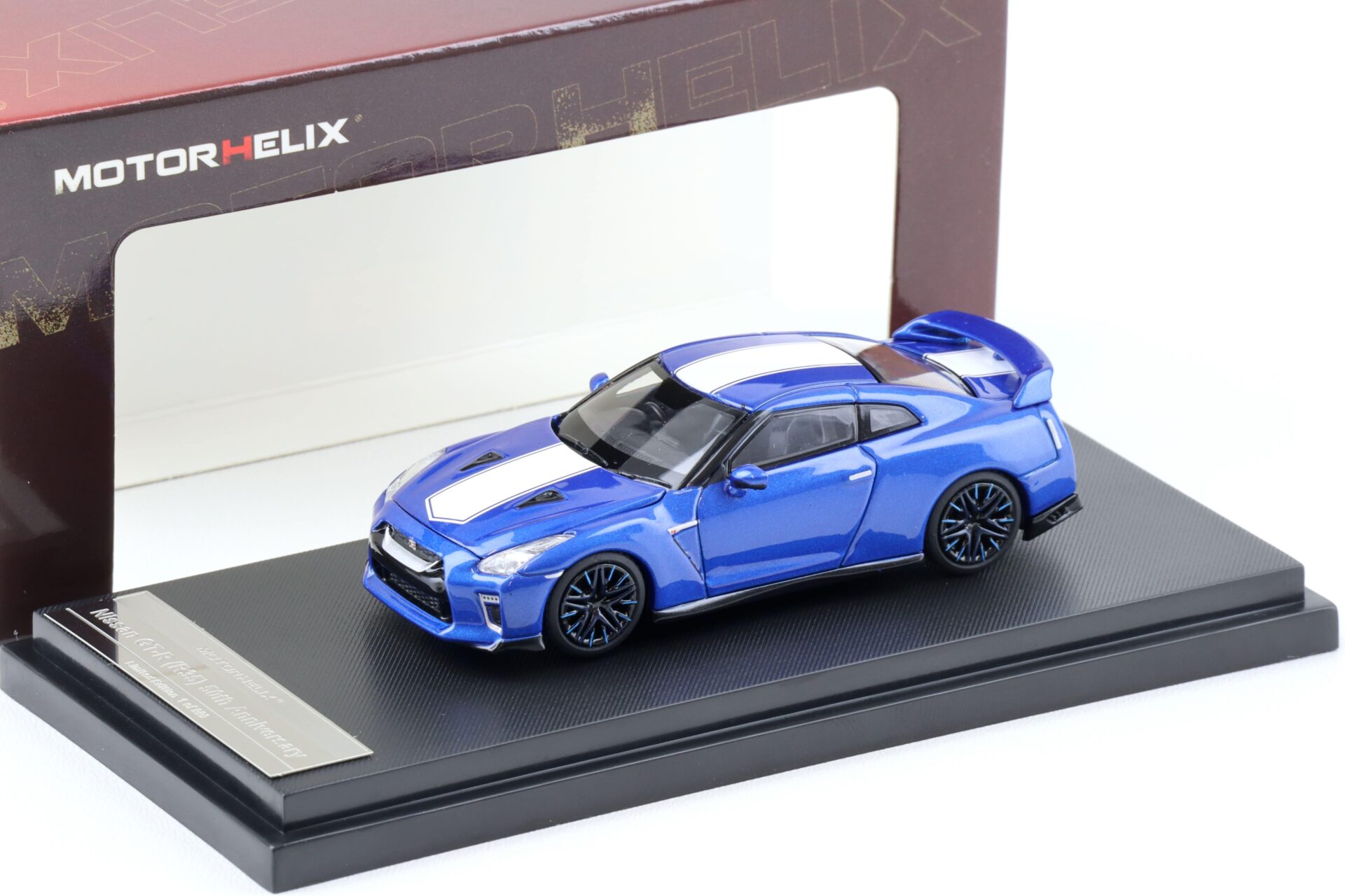ID 93213 orig.jpg 1:64 Motorhelix Nissan GT-R (R35) 50th Anniversary Wangan blue M63501
