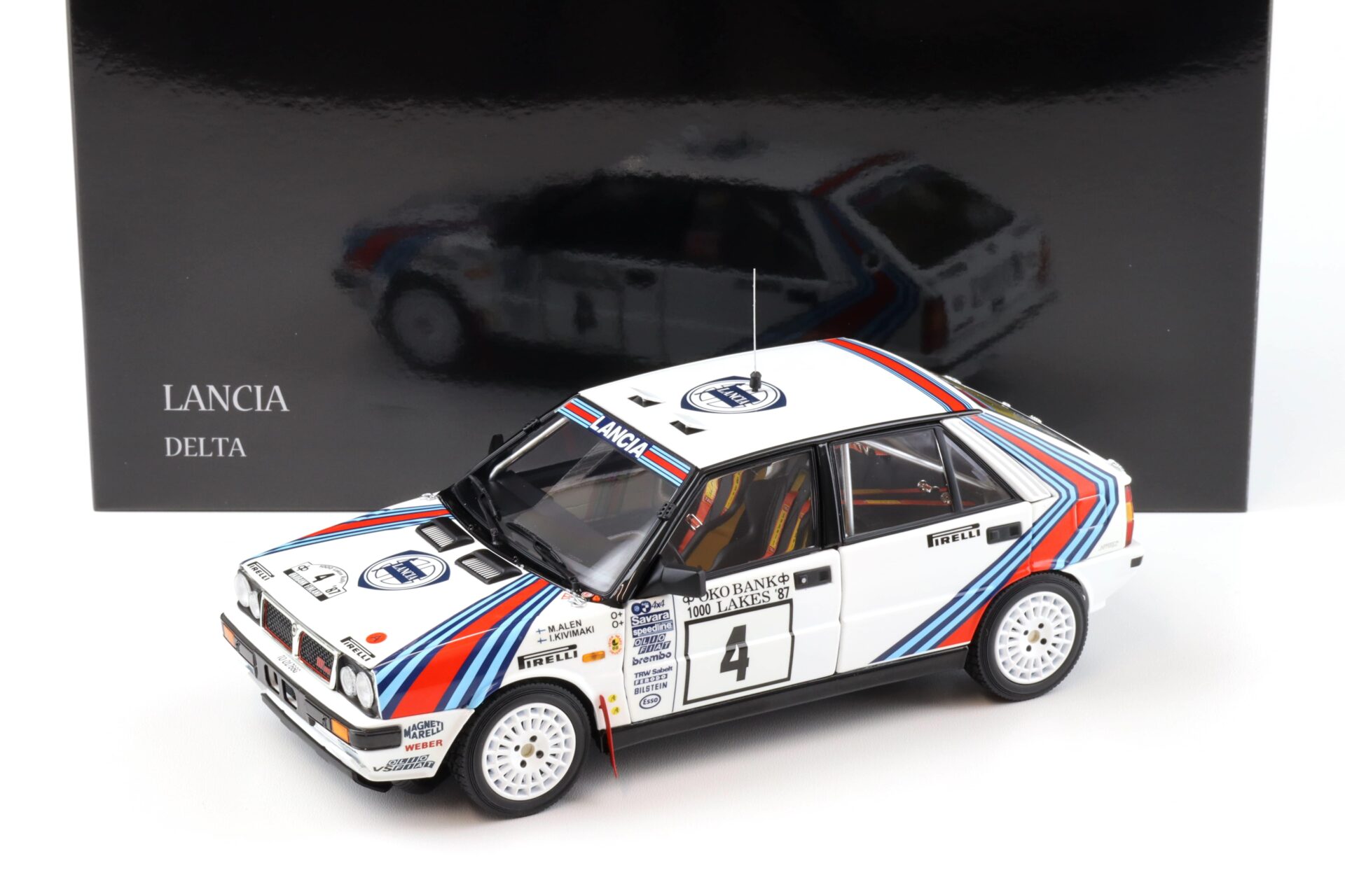 ID 93266 orig.jpg 1:18 Kyosho Lancia Delta HF 4WD 1987 Rallye 1000 Lakes #4 Alen/ Kivimaki 08960B