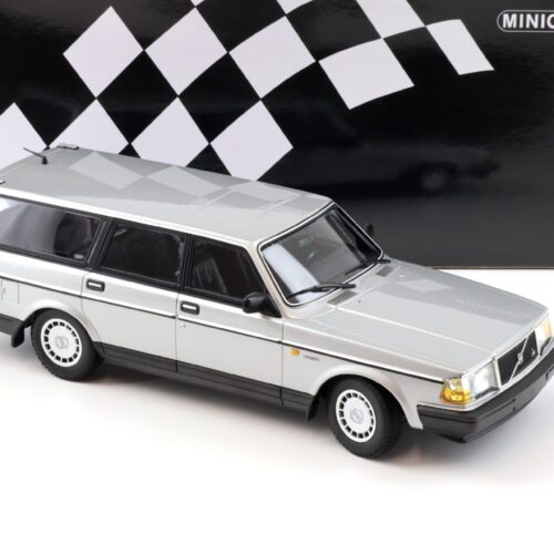 1:18 Minichamps Volvo 240 GL Break Estate 1986 silver metallic - Image 2