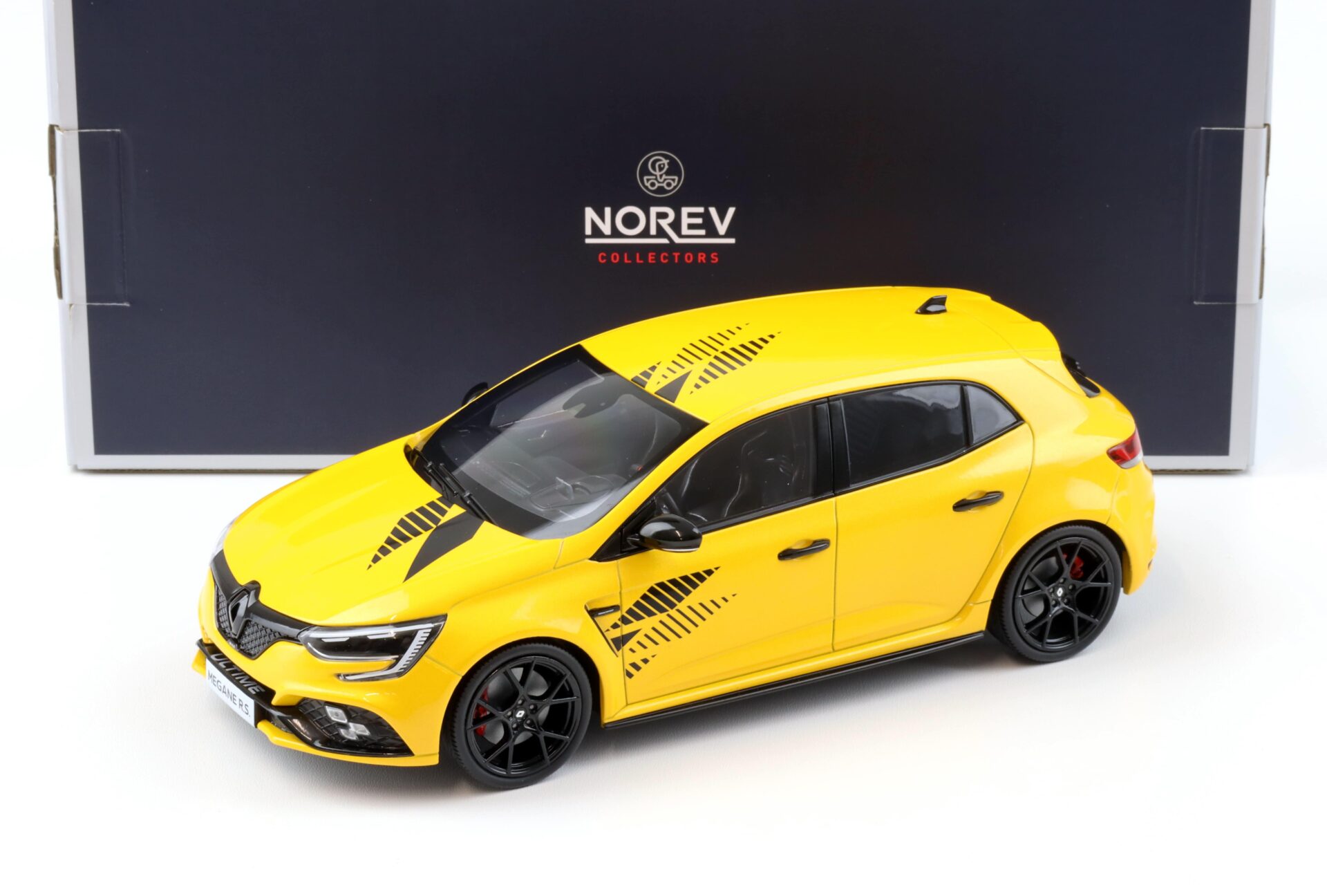 ID 93431 orig.jpg 1:18 Norev Renault Megane R.S. Ultime 2023 Sirius yellow 185395