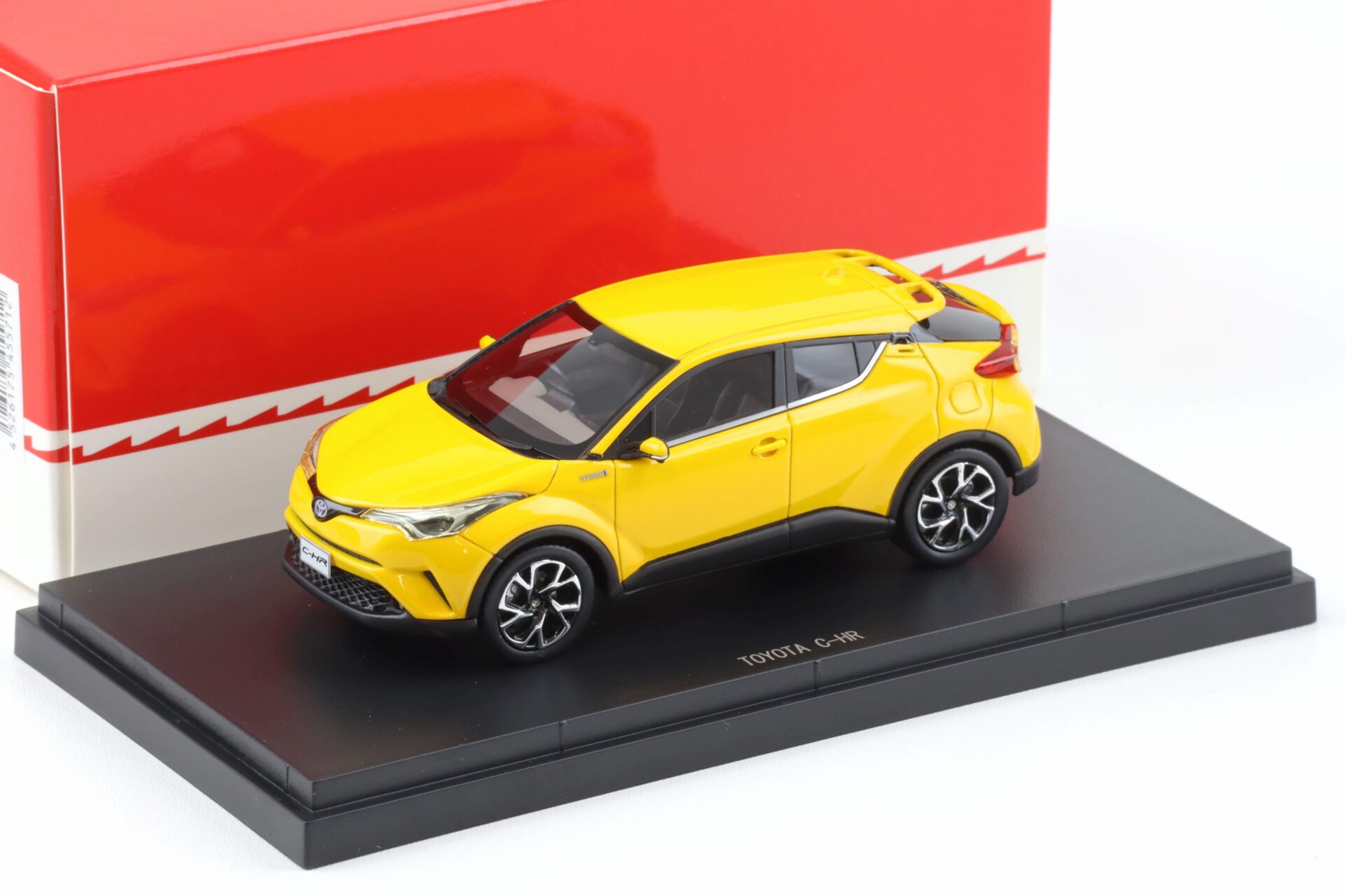 1:43 Ebbro Toyota C-HR yellow 2016