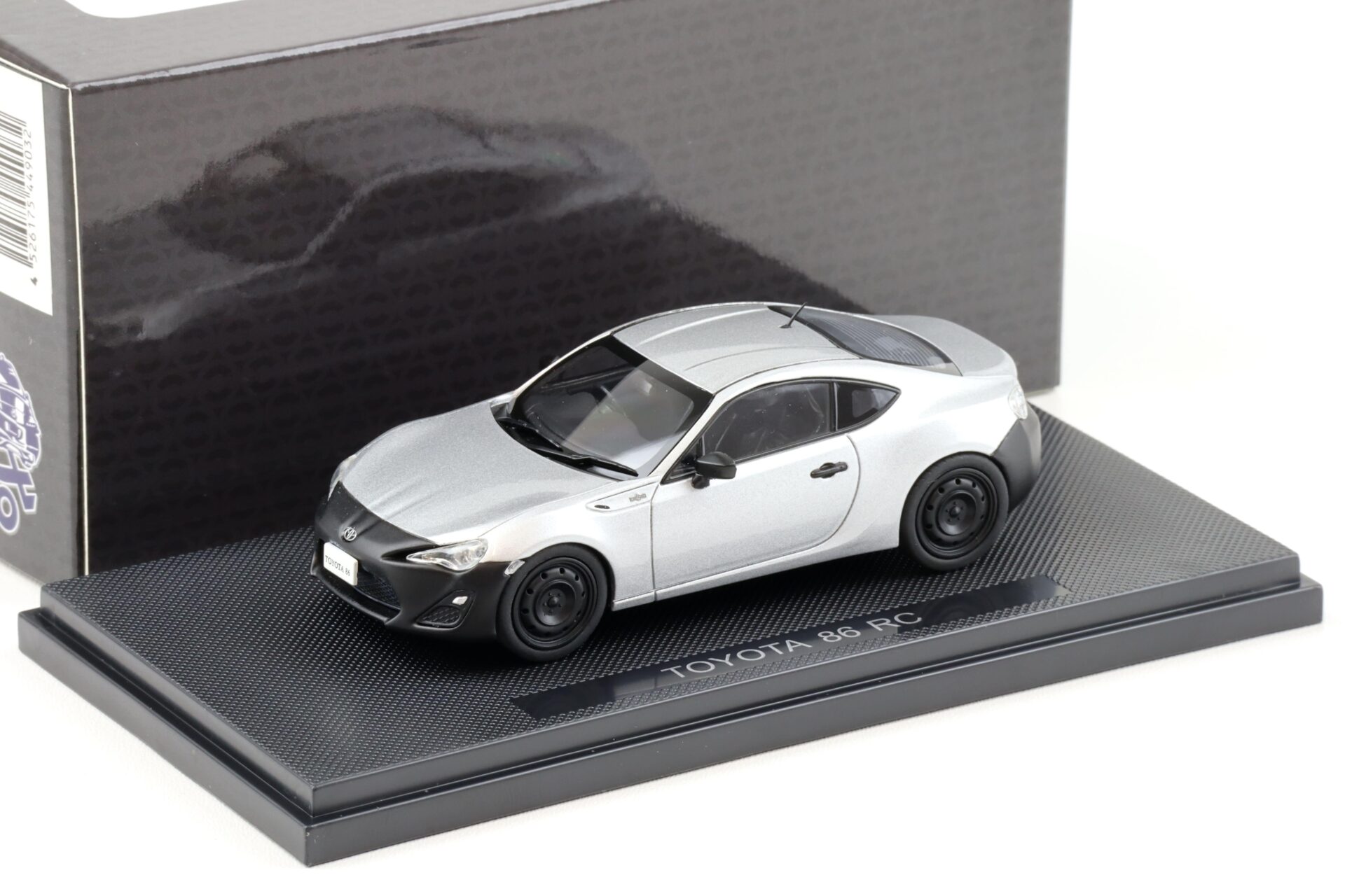 ID 94330 orig.jpg 1:43 Ebbro Toyota 86 RC Coupe Sterling silver metallic/ black