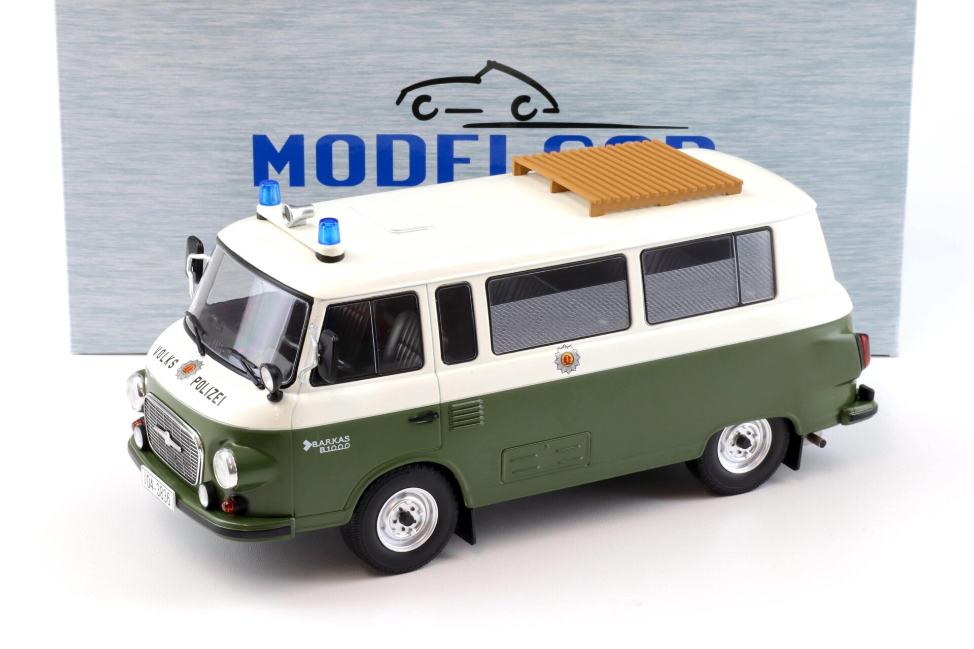 ID 94502 orig.jpg 1:18 MCG Barkas B1000 Kleinbus Volkspolizei DDR Polizei 1965 white/ green