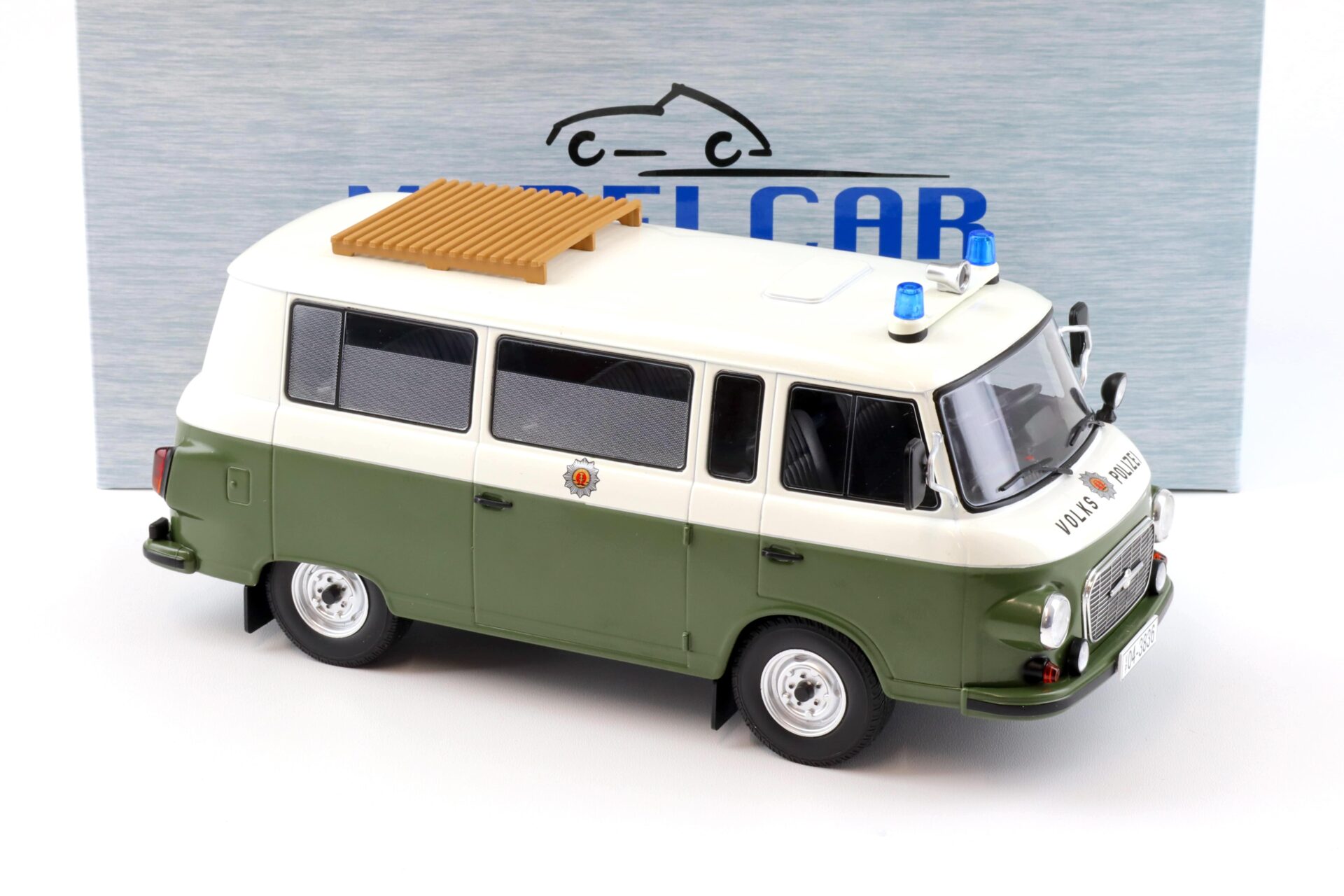 1:18 MCG Barkas B1000 Kleinbus Volkspolizei DDR Polizei 1965 white/ green