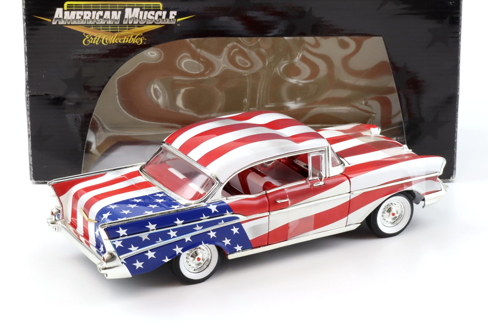 1:18 ERTL 1957 Chevrolet Bel Air US Flag Design 33987