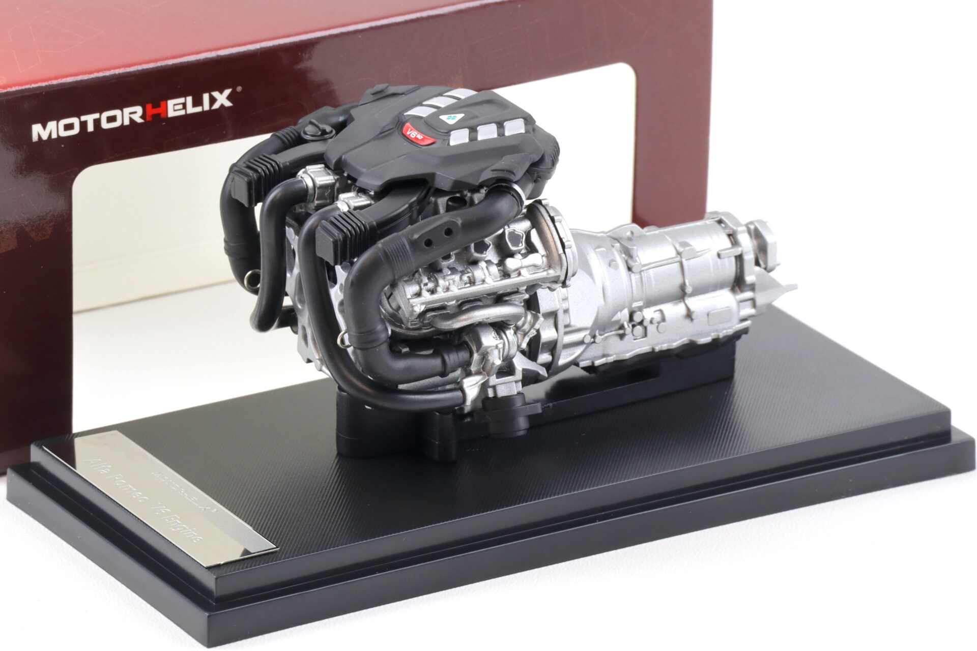 ID 95793 orig.jpg 1:18 Motorhelix Zubehör Alfa Romeo Giulia GTA V6 Motor Engine M90106