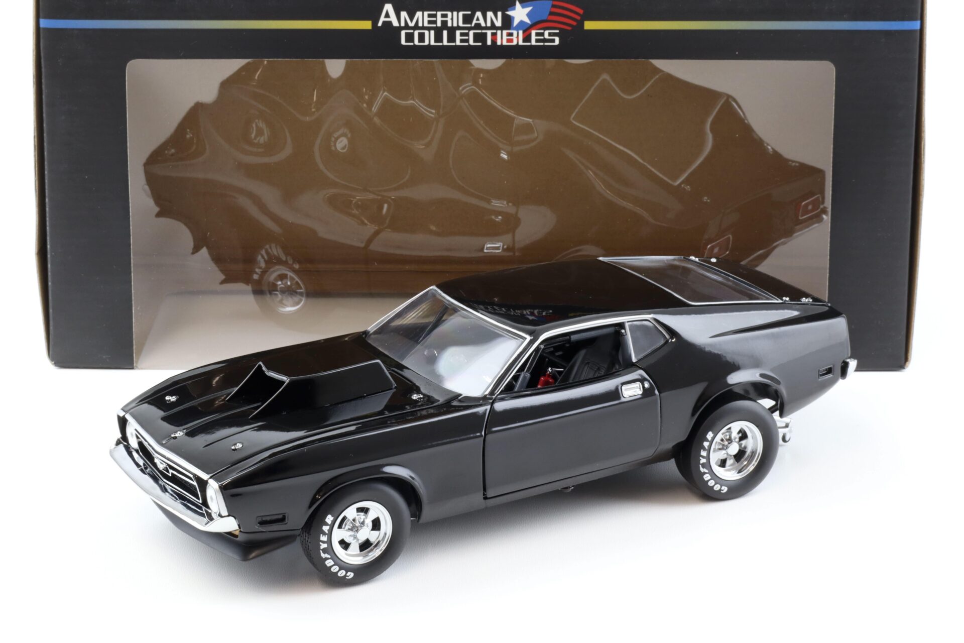 ID 96223 orig.jpg 1:18 Sun Star 1971 Ford Mustang Pro Stock Drag Car black 3618