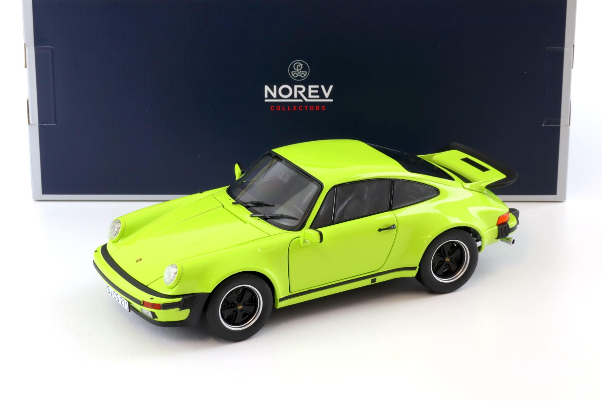 ID 96721 orig.jpg 1:18 Norev Porsche 911 930 Turbo 3.0 Coupe 1976 light green 187666