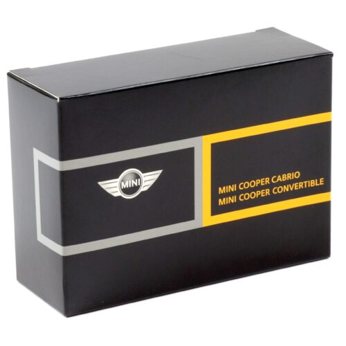 1:43 Minichamps Mini Cooper R52 Convertible black-eye-purple-met. DEALER VERSION