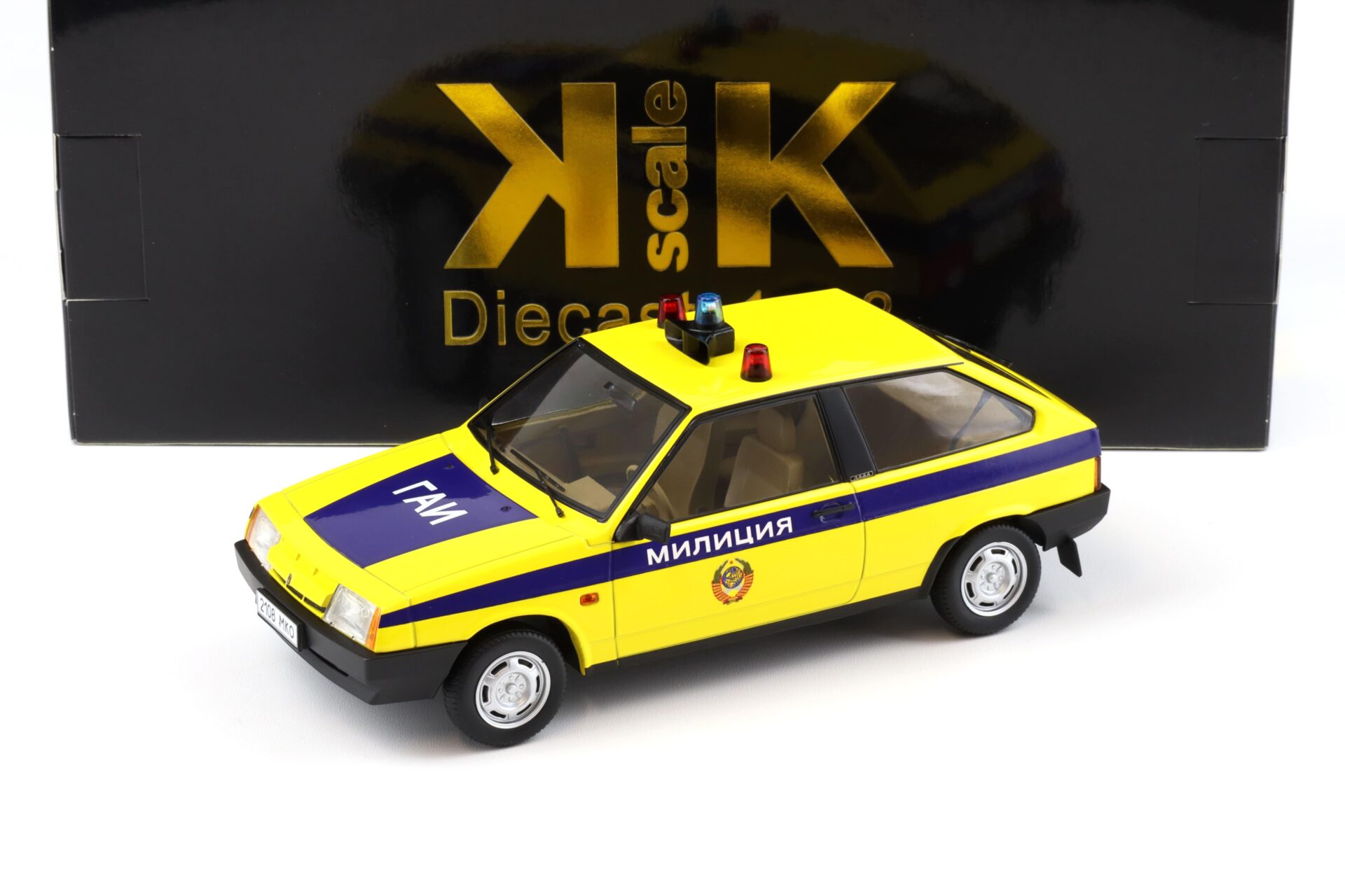 ID 99336 orig 1.jpg 1:18 KK-Scale Lada Samara Police SU Milizija 1984 yellow/ blue