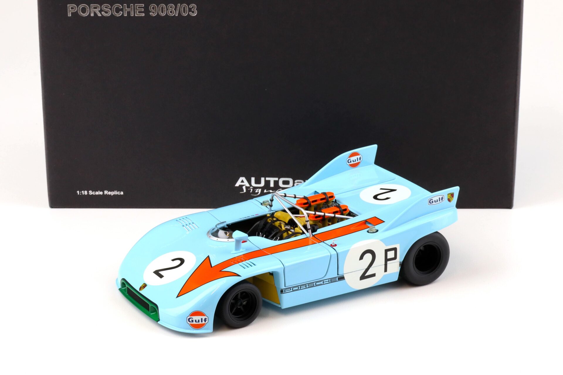 Gulf-Porsche 908/03 1971年Gulfカラー#2ミニカー 1:18 AUTOart Porsche 908/03 Nürburgring 1971 Bell/ Siffert #2 Gulf
