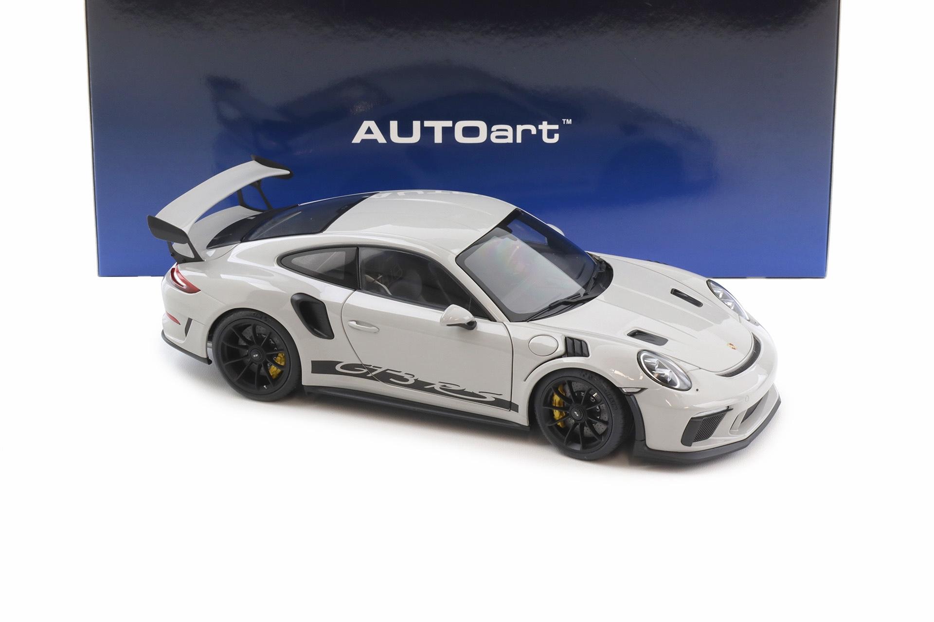 1:18 AUTOart Porsche 911 991.2 GT3 RS Crayon Chalk grey 78180