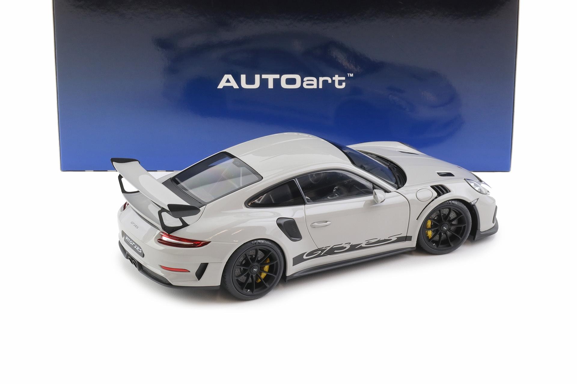 1:18 AUTOart Porsche 911 991.2 GT3 RS Crayon Chalk grey 78180