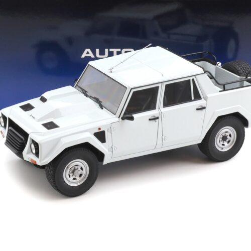 1:18 AUTOart Lamborghini LM002 Bianco Polo Park white 1986