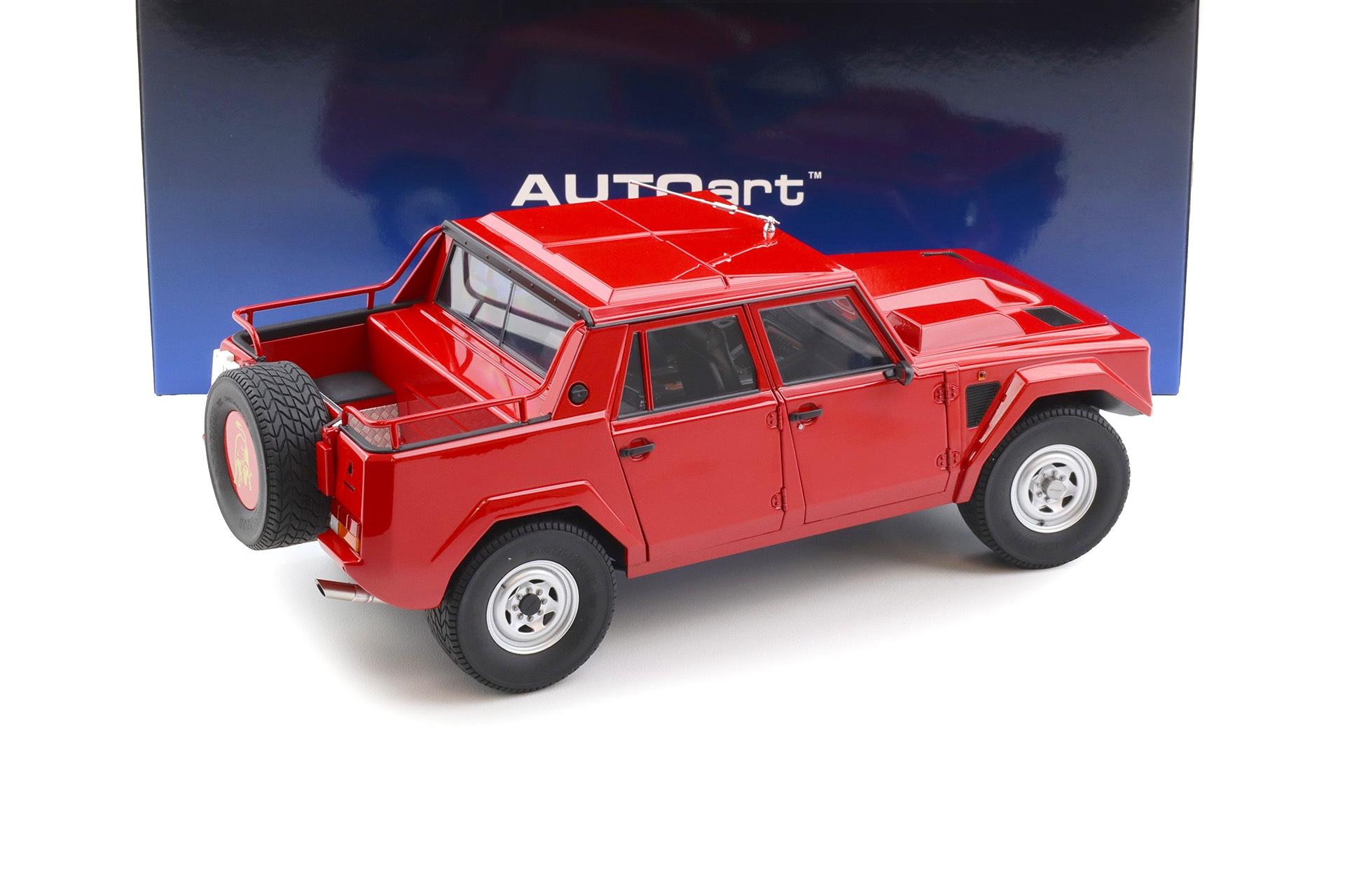 1:18 AUTOart Lamborghini LM002 Rosso Siviglia red 1986