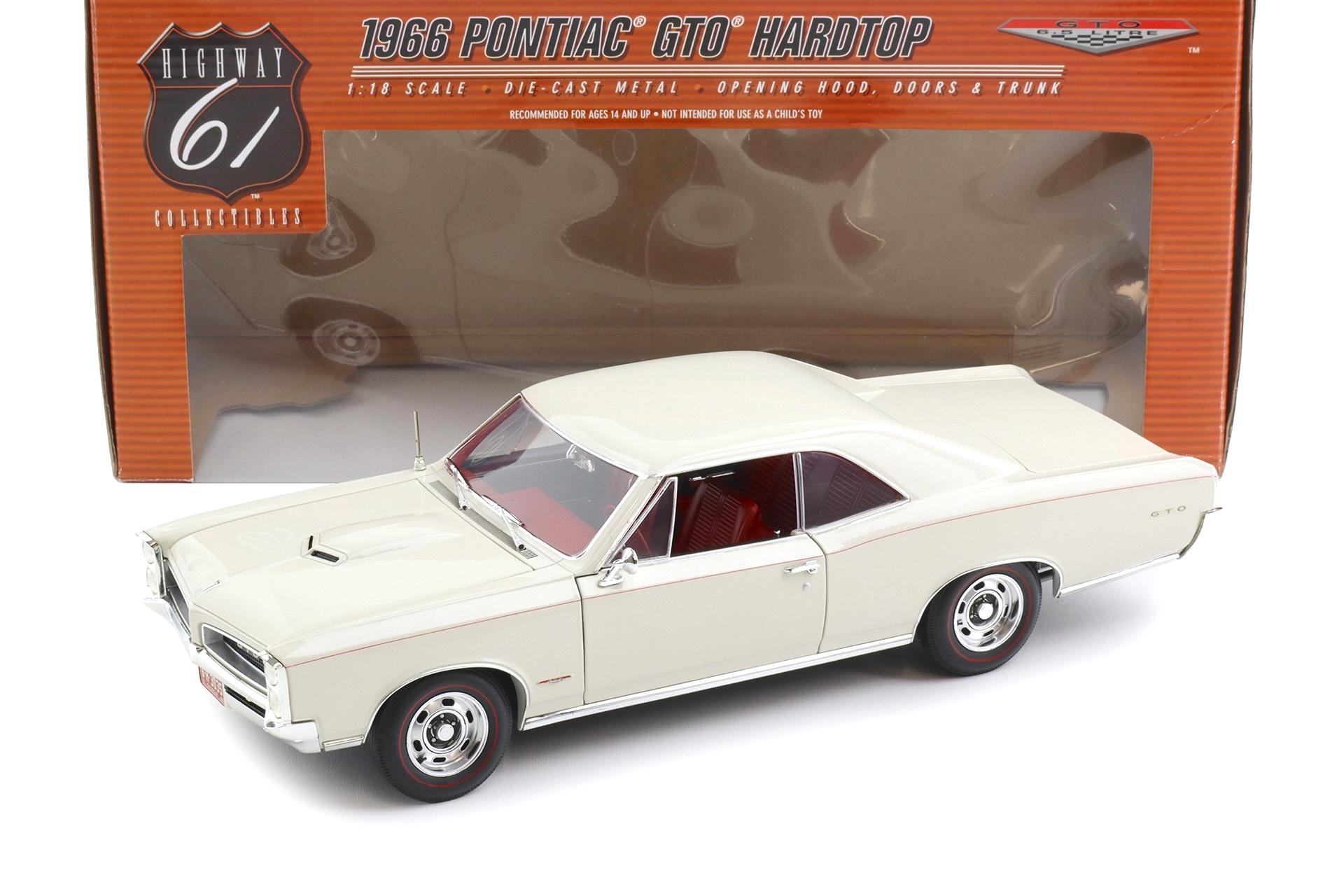 1:18 Highway61 Pontiac GTO Hardtop Coupe 1966 beige/ red interior