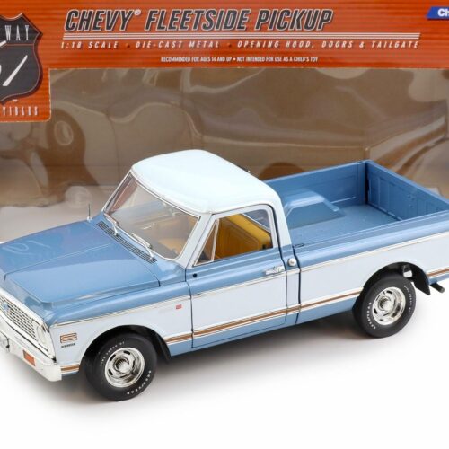 1:18 Highway61 Chevrolet Fleetside C-10 Pickup 1972 Glacier blue/ white