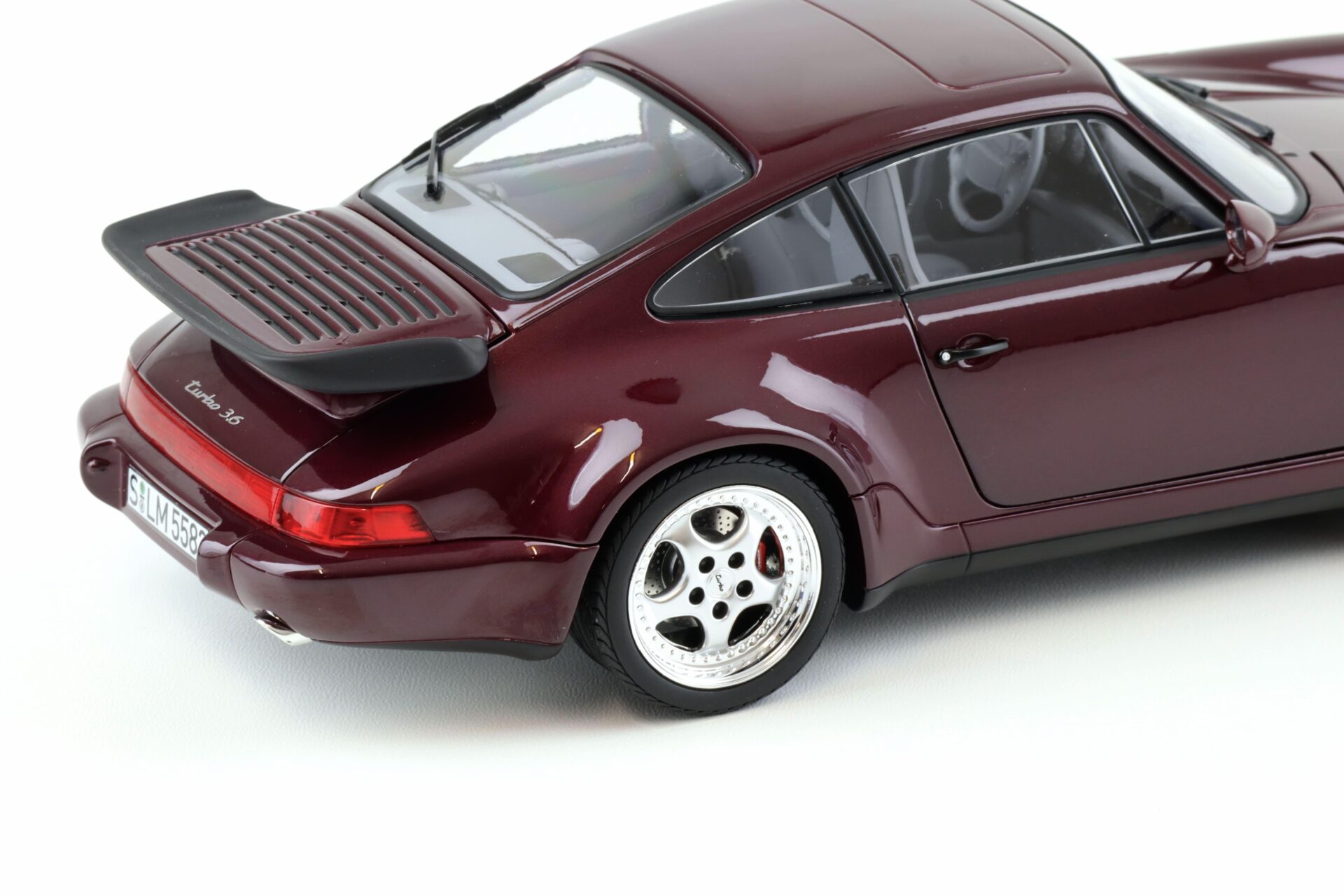 1:18 Norev Porsche 911 964 Turbo 3.6 Coupe 1993 Amethyst metallic - Limited 999 pcs.