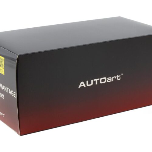 1:18 AUTOart Aston Martin Vantage GTE Le Mans Pro 2018 Lynn/Martin/Adam #97