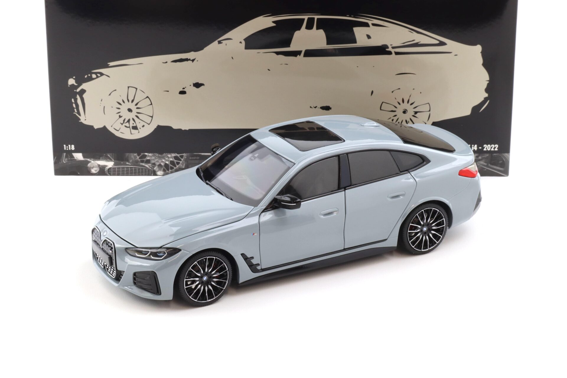1:18 Minichamps BMW i4 M50 G26 Limousine 2022 grey metallic