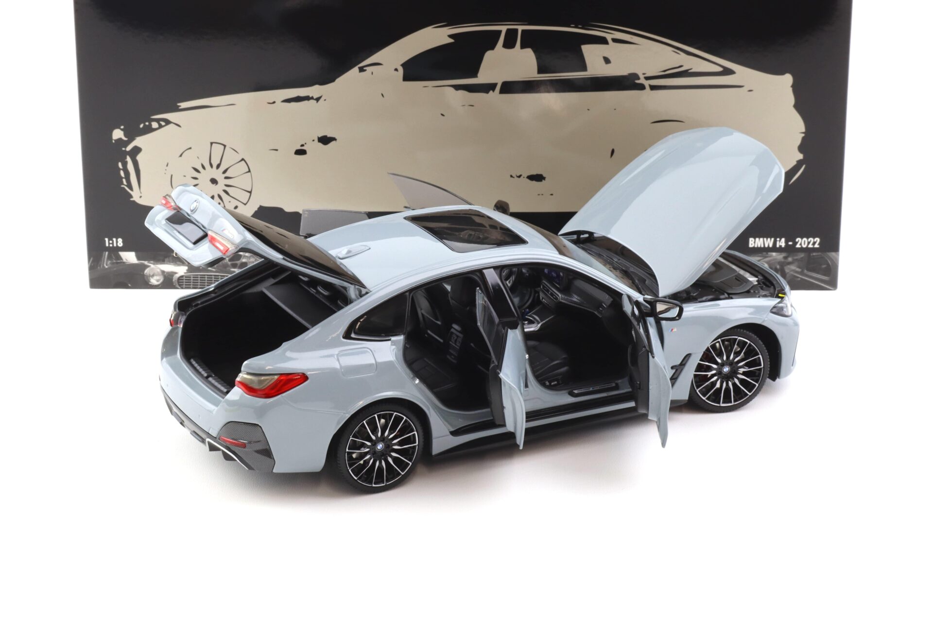 1:18 Minichamps BMW i4 M50 G26 Limousine 2022 grey metallic