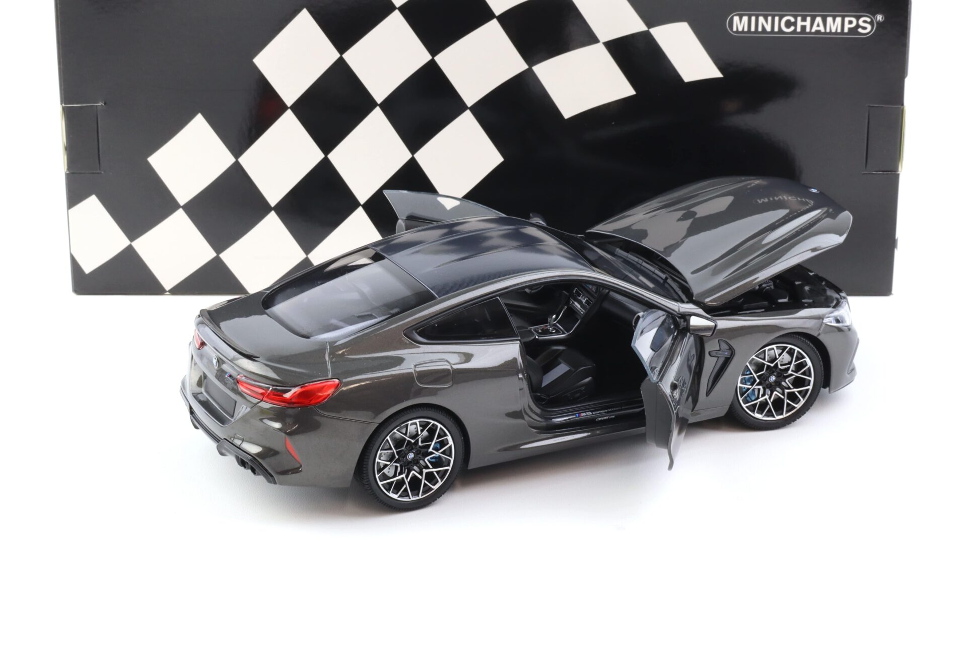 1:18 Minichamps BMW M8 Competition Coupe F92 grey metallic