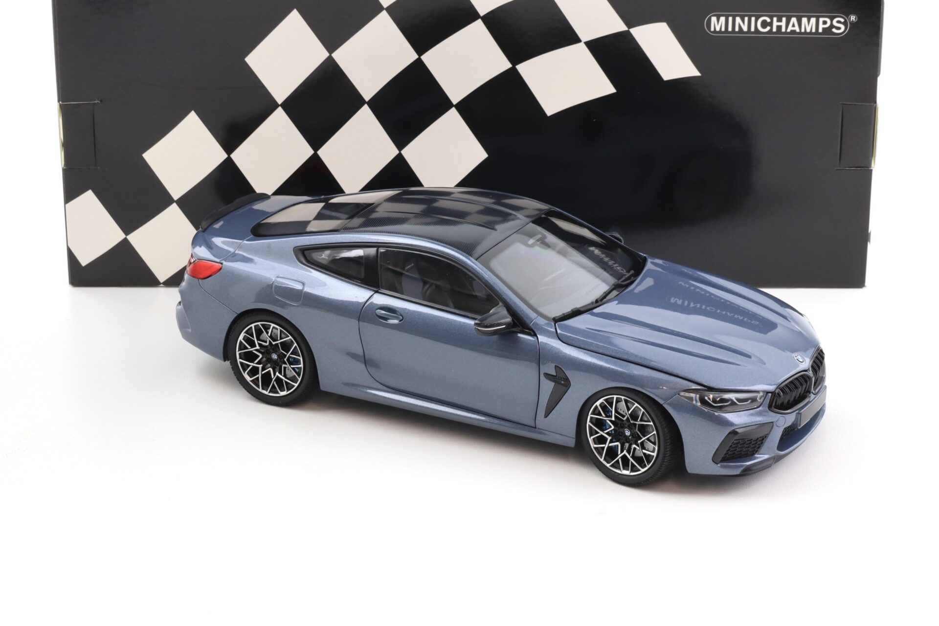 1:18 Minichamps BMW M8 Competition Coupe F92 blue metallic
