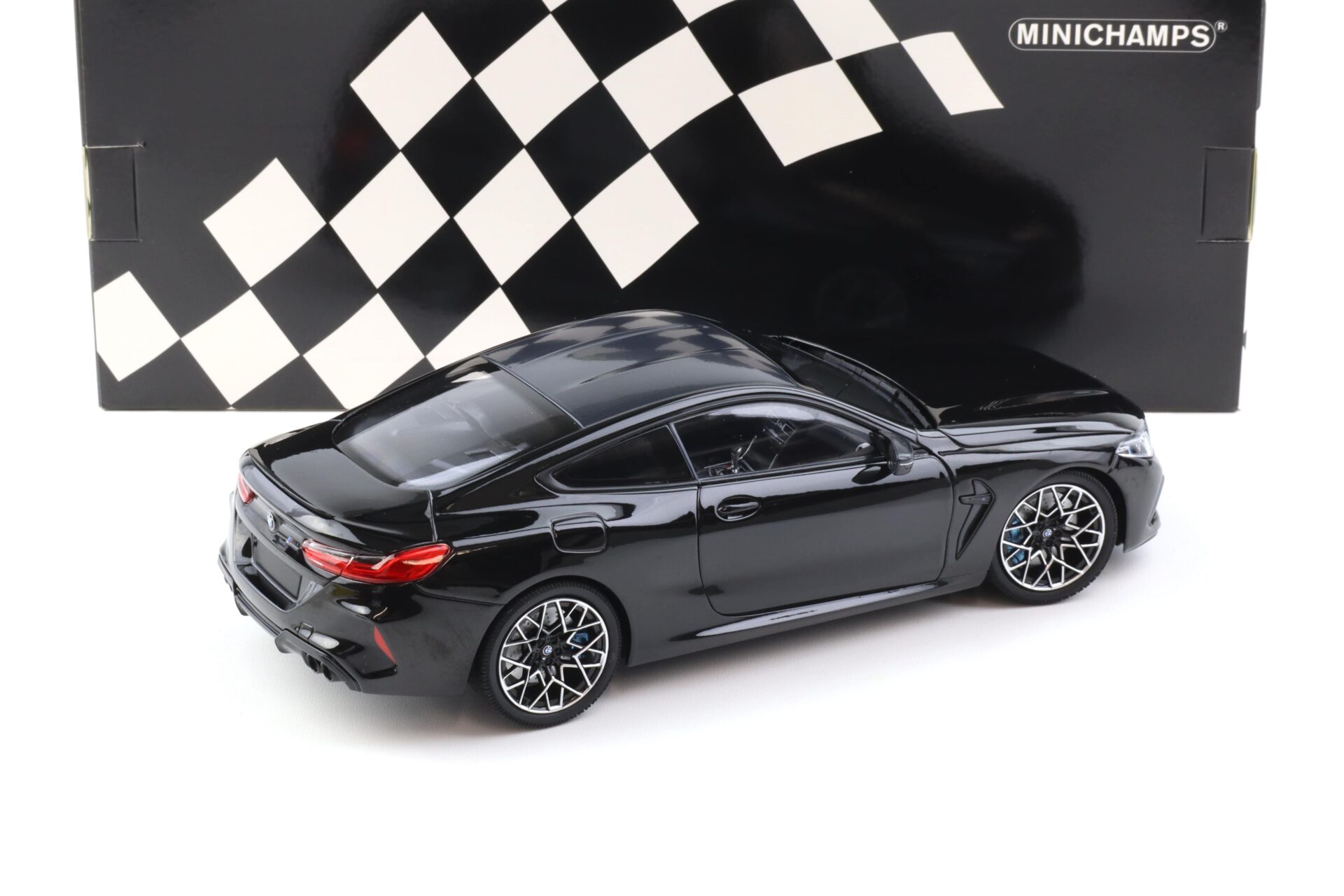 1:18 Minichamps BMW M8 Competition Coupe F92 black metallic