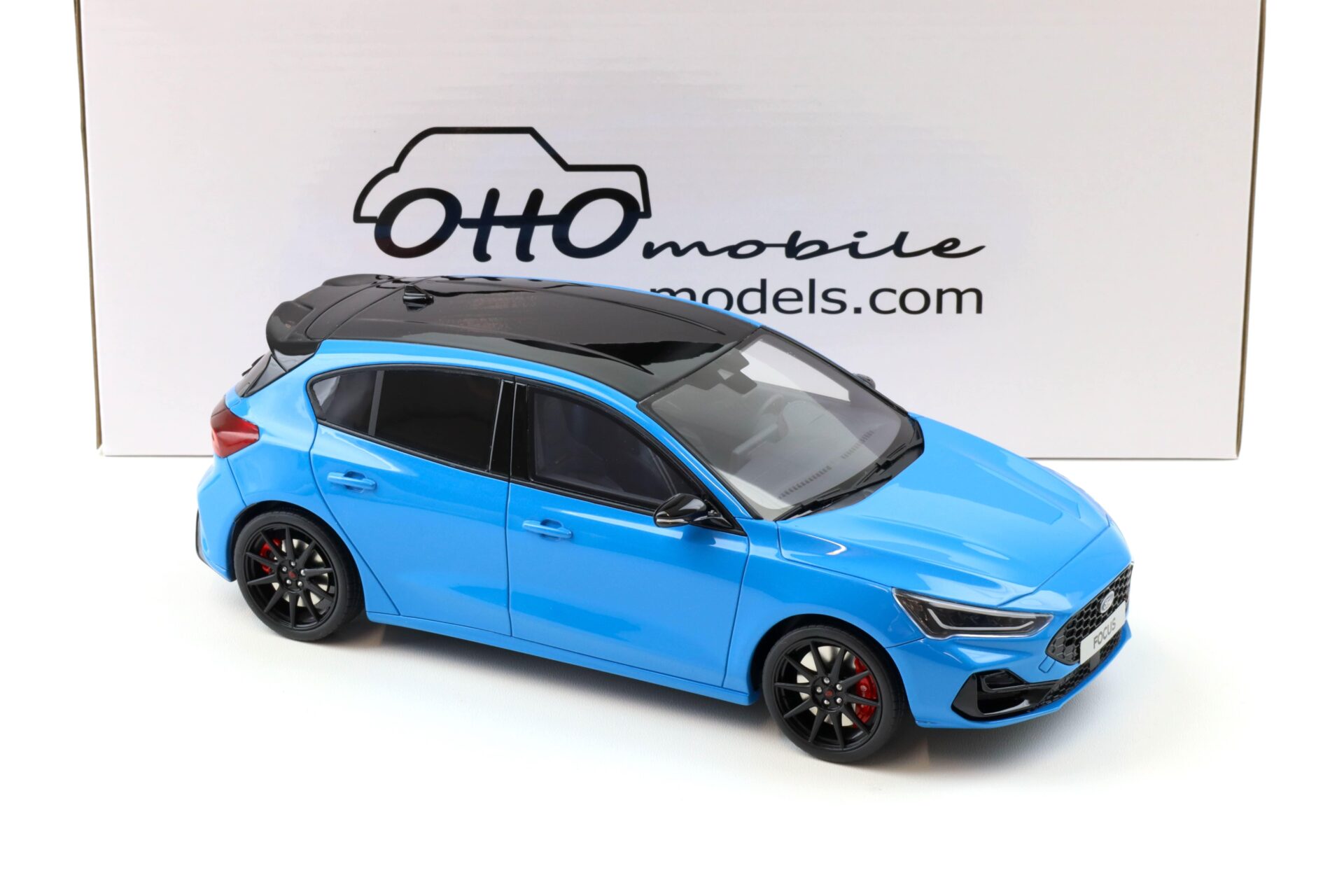 1:18 OTTO mobile OT1186 Ford Focus ST Edition Azure blue 2024