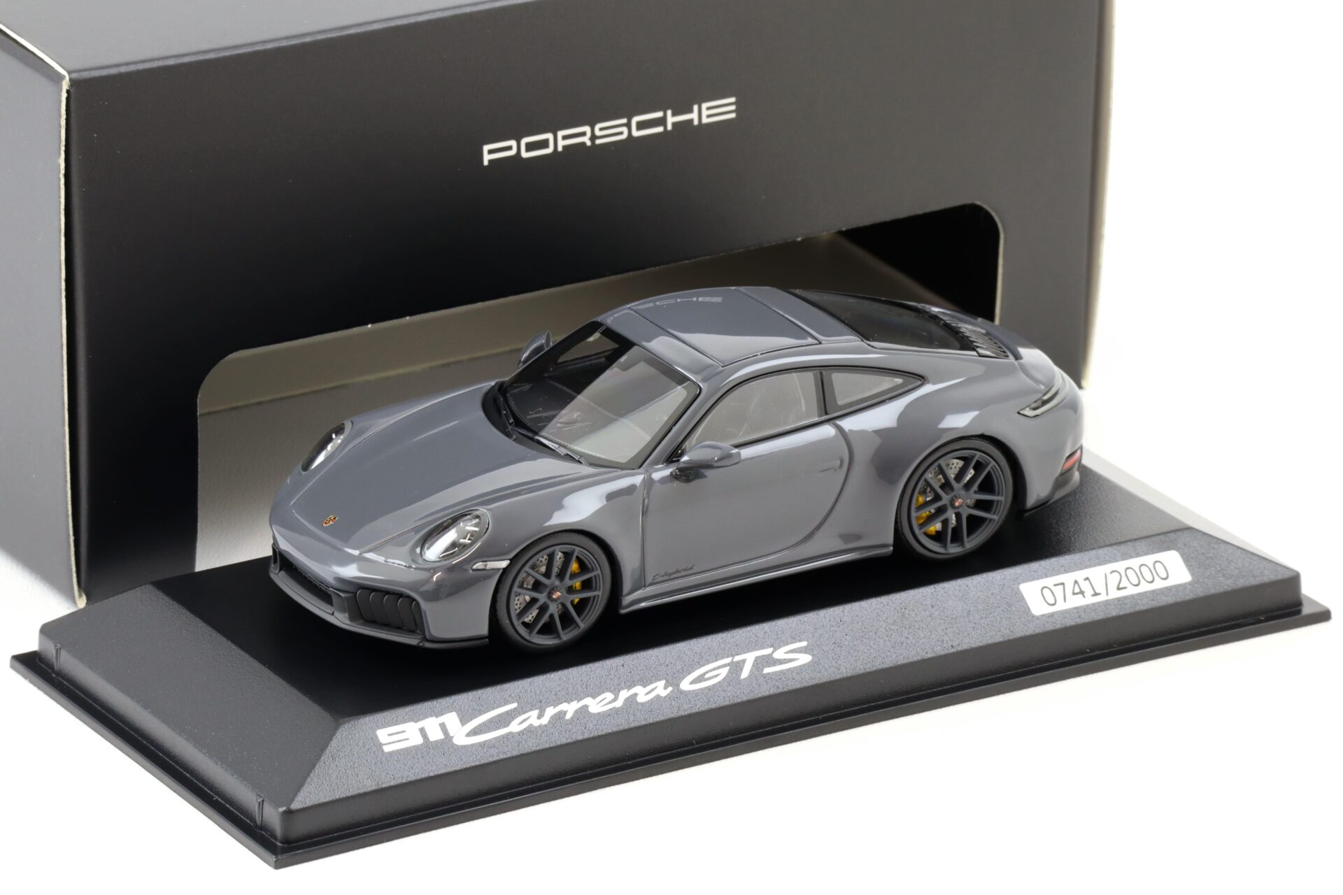 1:43 Minichamps Porsche 911 992.2 Carrera GTS Coupe Slate grey WAP DEALER