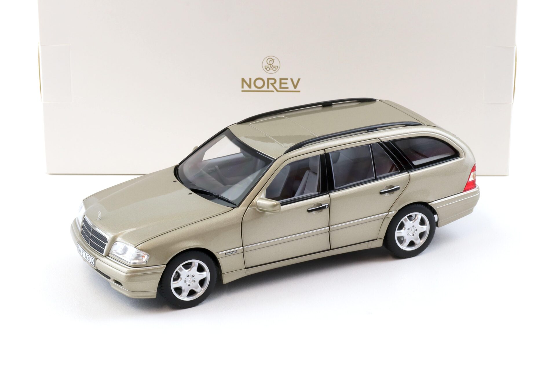 1:18 Norev Mercedes C-Klasse T-Modell 1997 S202 Smoke silver metallic