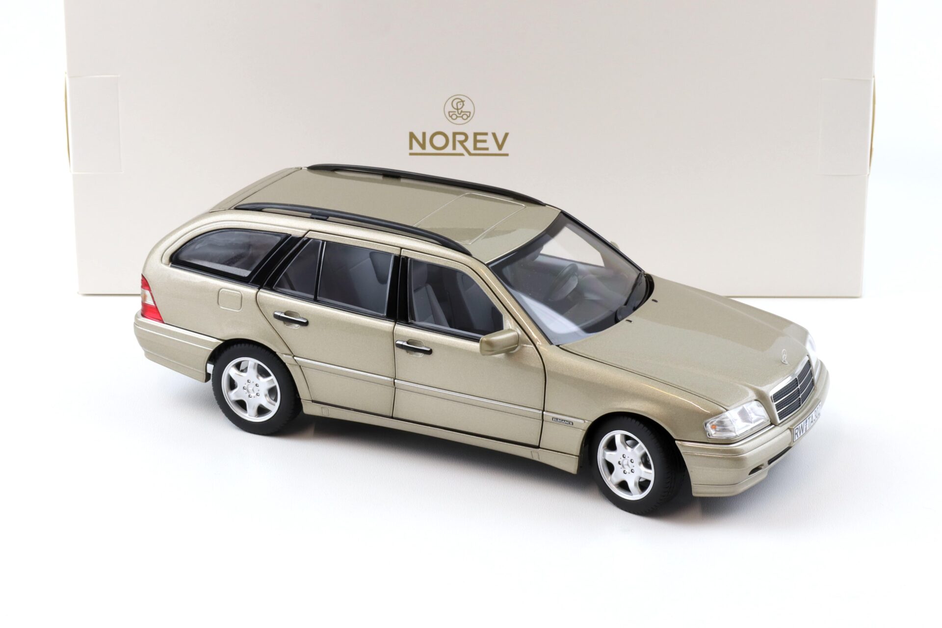 1:18 Norev Mercedes C-Klasse T-Modell 1997 S202 Smoke silver metallic