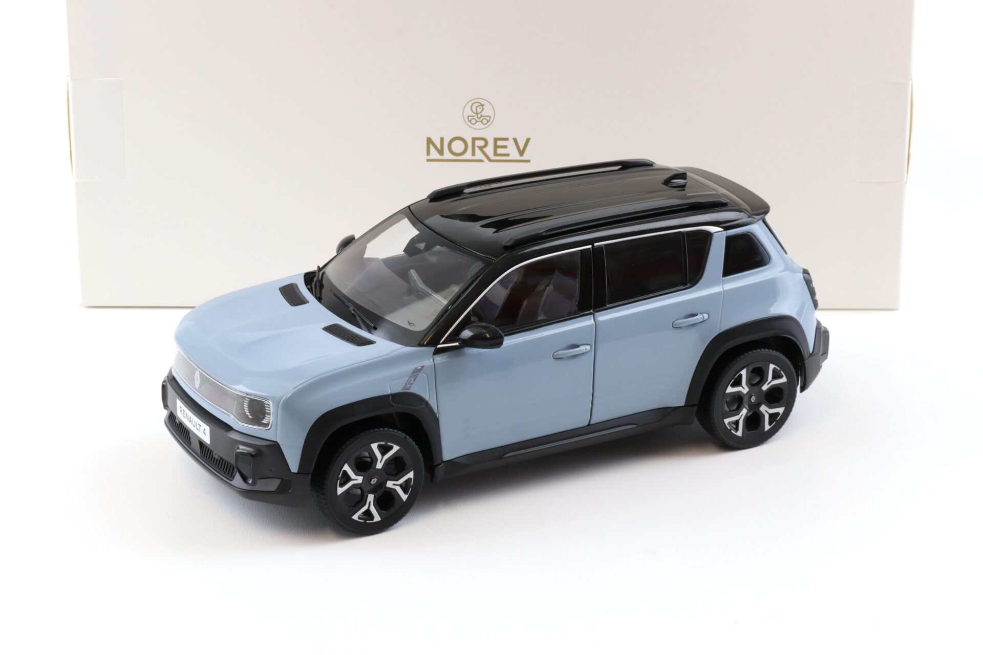 1:18 Norev Renault 4 E-Tech 100% Electric 2025 Cloud blue