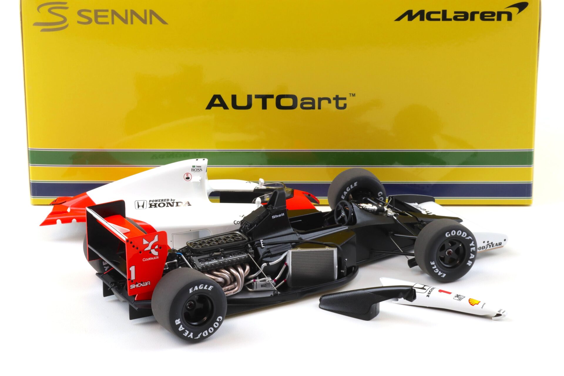 1:18 AUTOart McLAREN Honda MP4/6 Japanese GP 1991 A.Senna #1 without McLaren Logo