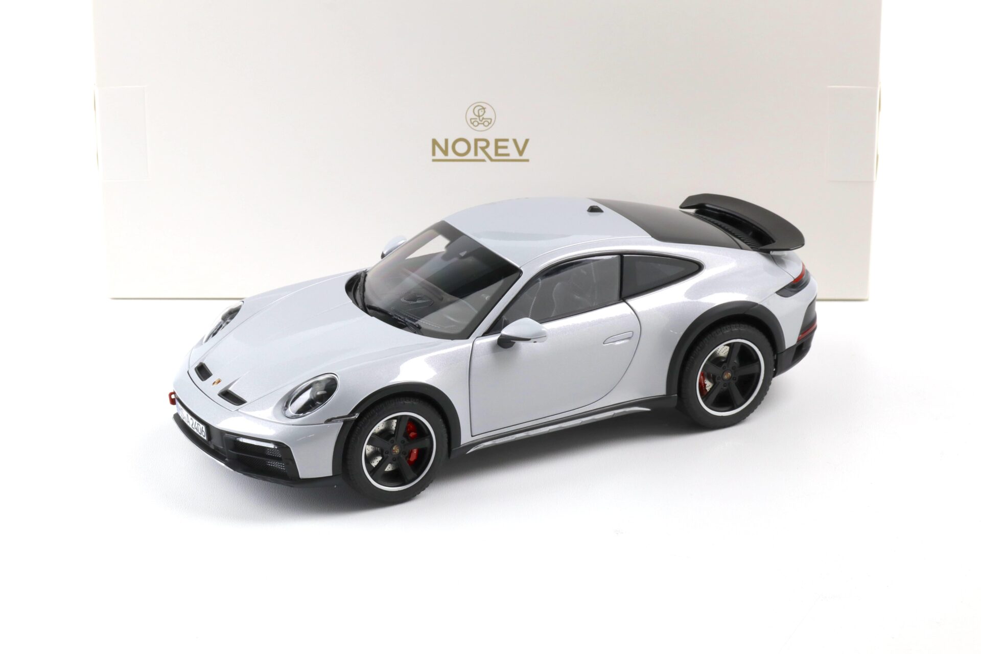 1:18 Norev Porsche 911 (992) Dakar Coupe 2023 Ice grey metallic 187242