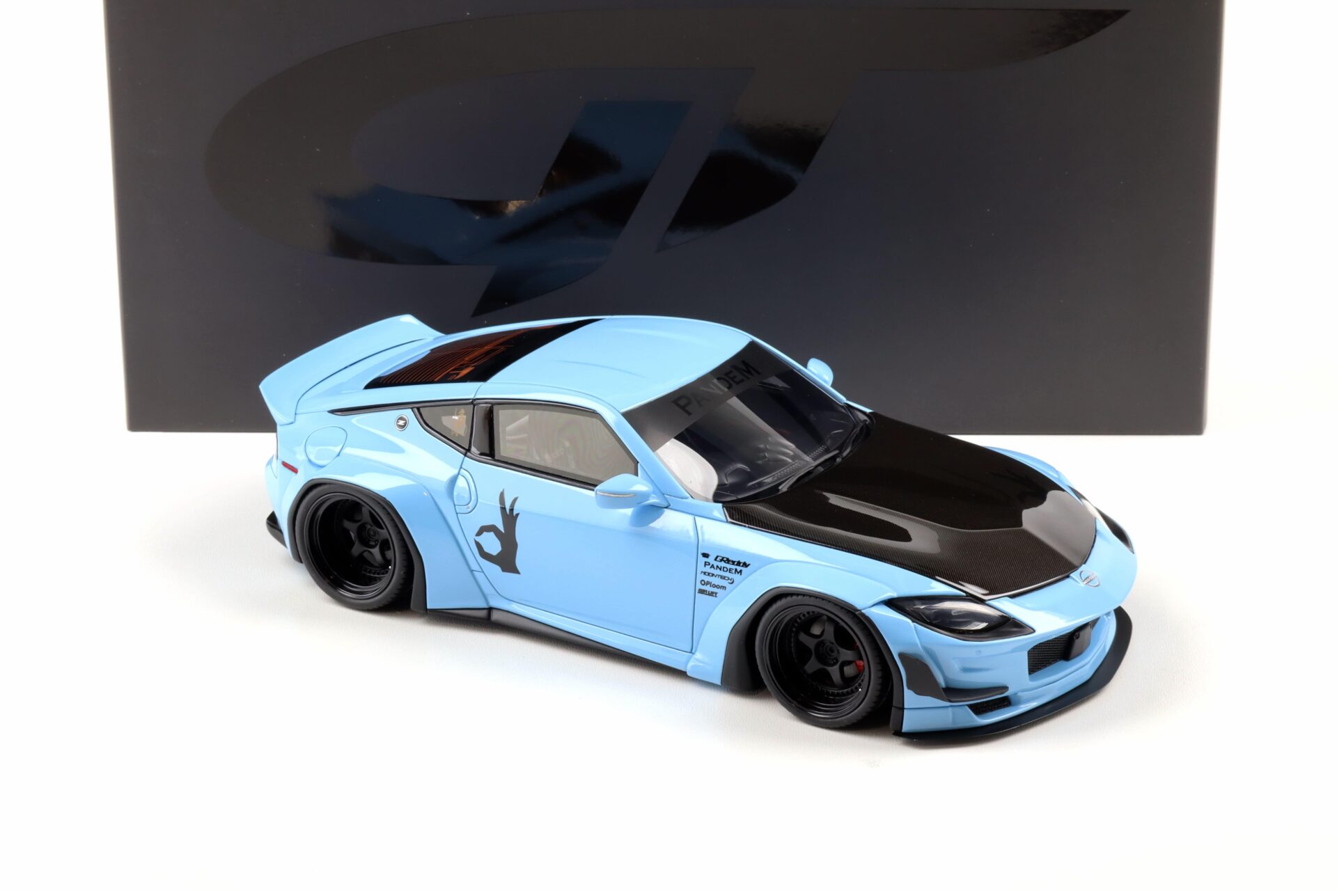 1:18 GT Spirit GT943 Pandem Nissan Fairlady Z Coupe 2025 China blue