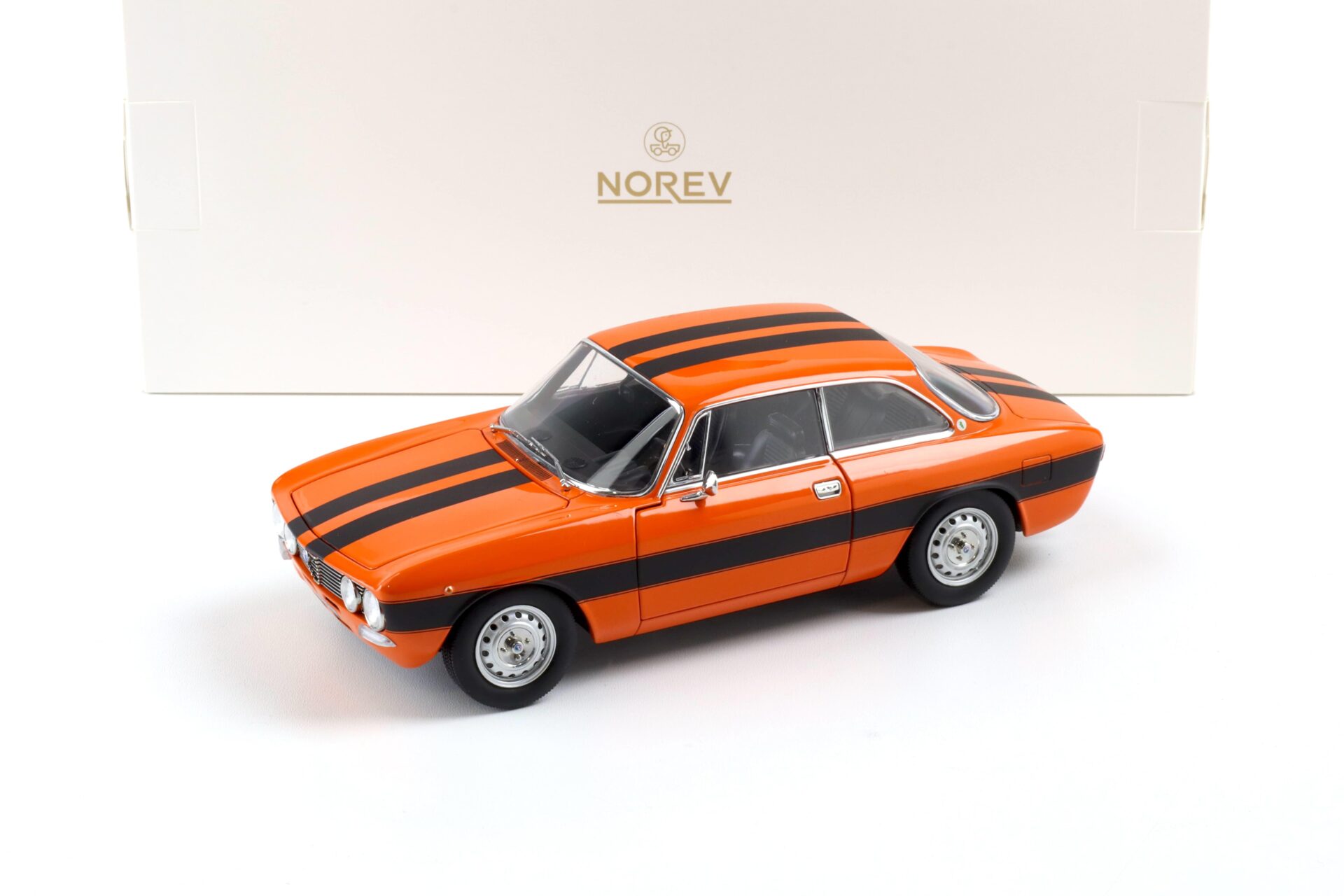 1:18 Norev Alfa Romeo 2000 GTV Coupe 1973 Fast & Furious 1973 orange/ black stripes