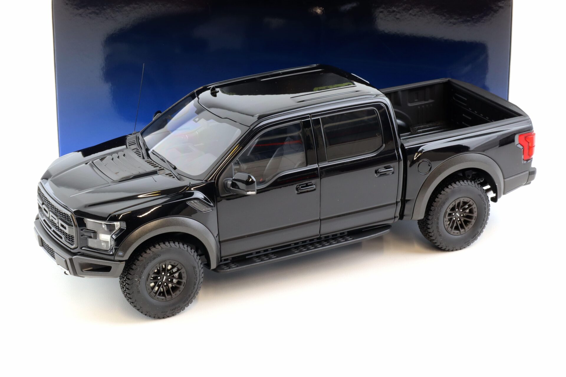 1:18 AUTOart Ford F-150 Raptor Supercrew Pickup 2019 Agate black 72947