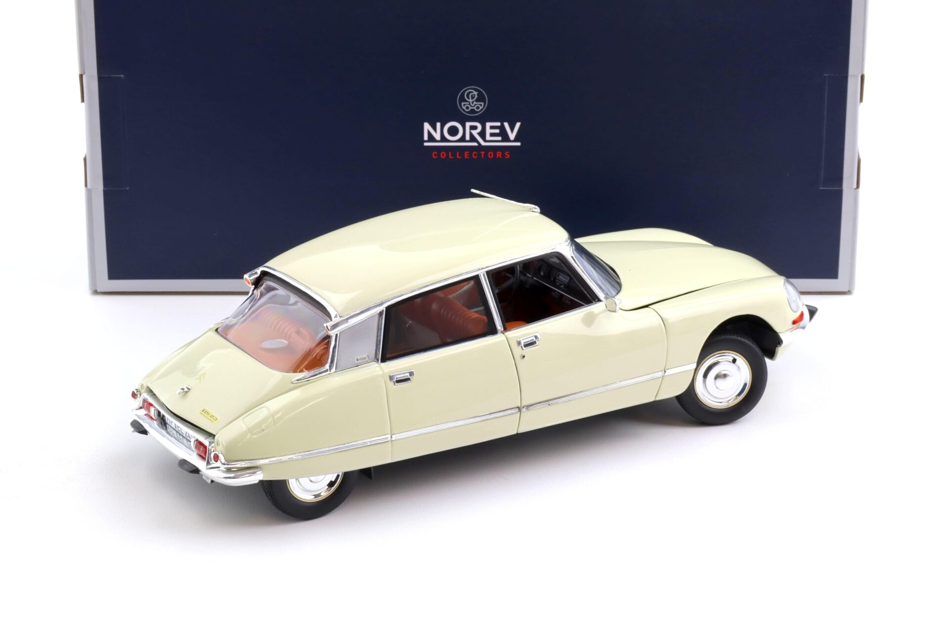 1:18 Norev Citroen DS23 Pallas 1973 Ivory 181582